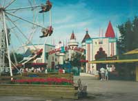 The Magic Palace fun house at the center of Crystal Beach amusement park, on the Canadian side of Lake Erie across from Buffalo, New York, exemplifies an era when jets of air lifted women’s skirts and customers tumbled down the “magic carpet” upon exiting. When this photograph was taken around 1970, both the fun house and Ferris wheel showed their age. Courtesy Victoria Wolcott. 