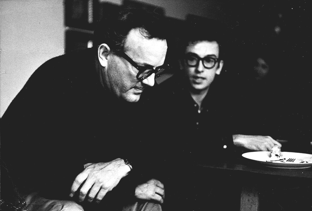 C. Wright Mills and Saul Landau photographed at Mills’s house in West Nyack, New York, probably in the spring of 1961. Mills met Landau, a young editor of Studies on the Left, in Cuba during the summer of 1960. Landau accompanied Mills to Europe in 1961 as his research assistant.