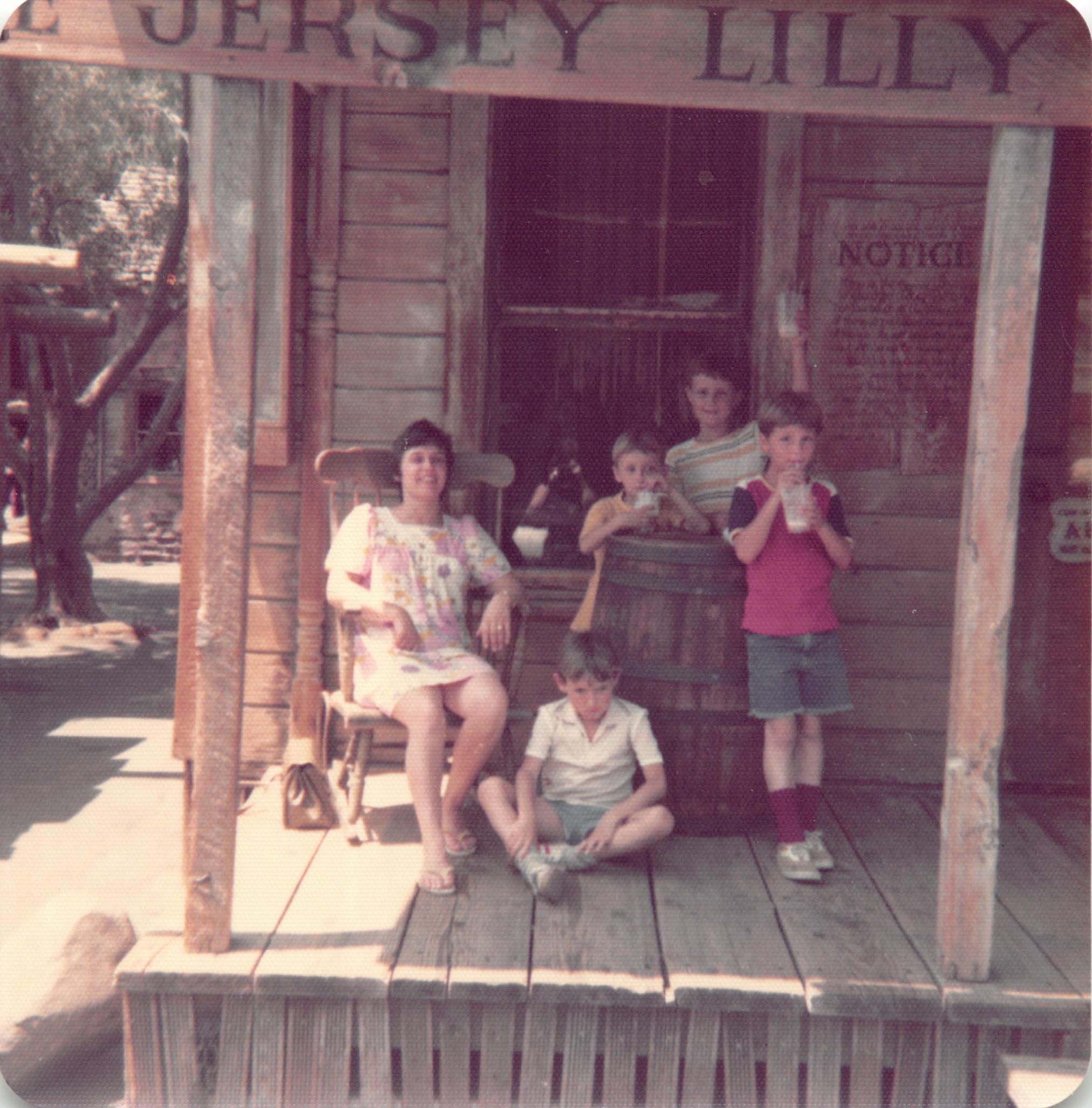 1974_040.jpg