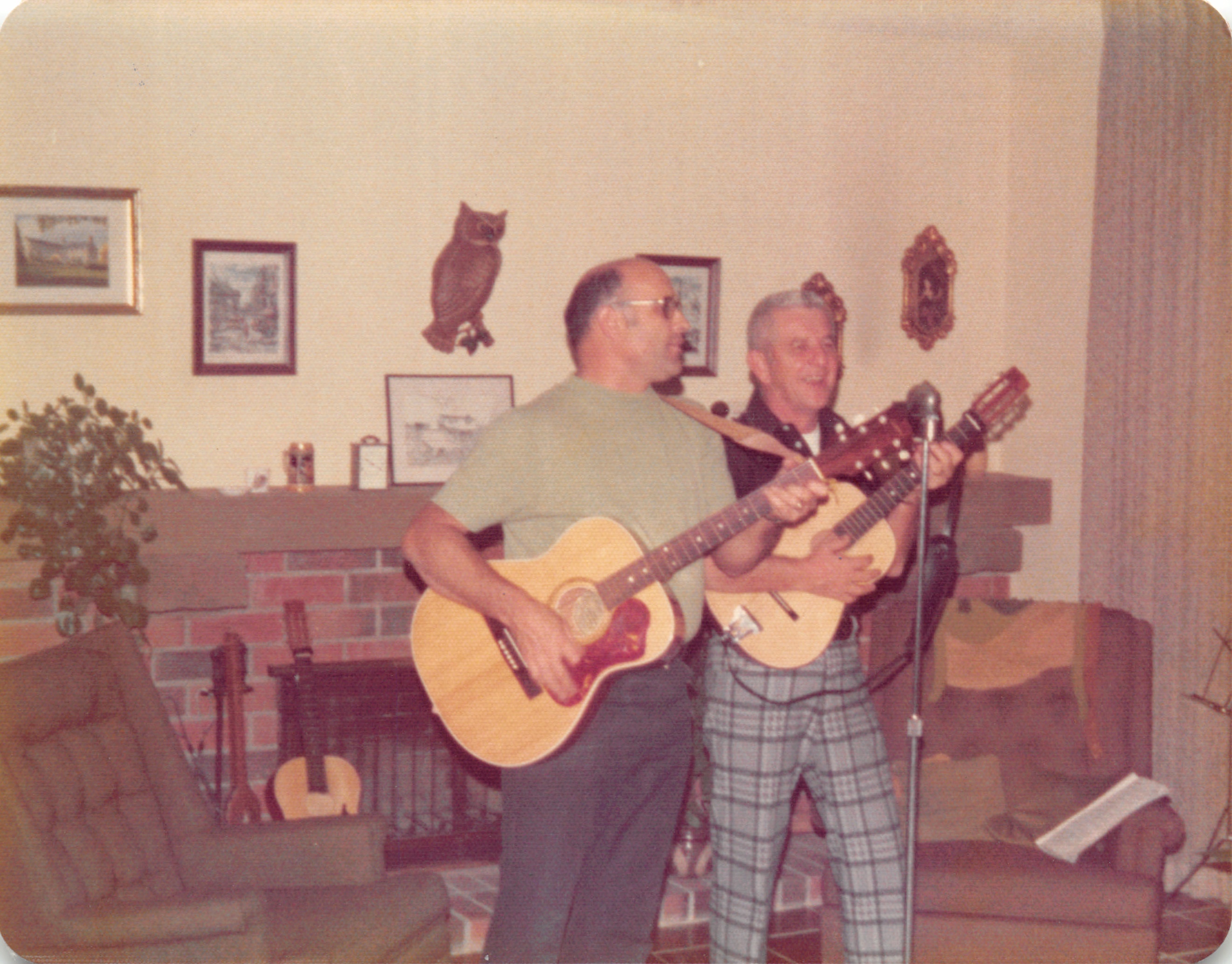 1975_099.jpg