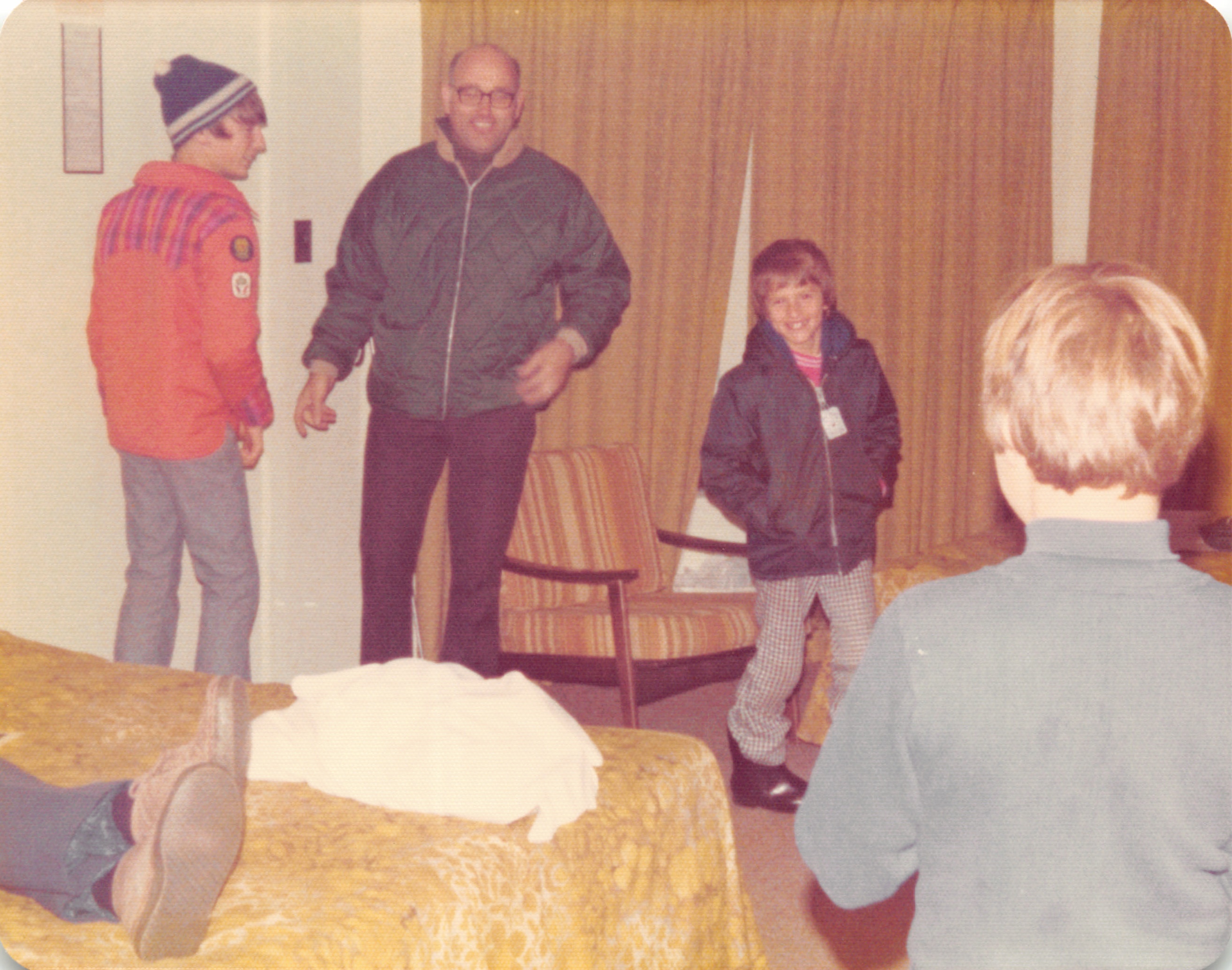 1975_237.jpg