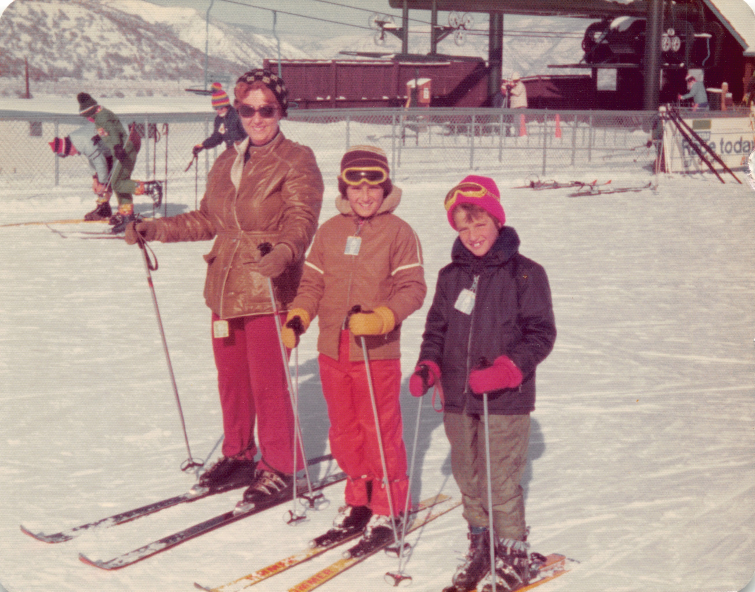 1975_239.jpg