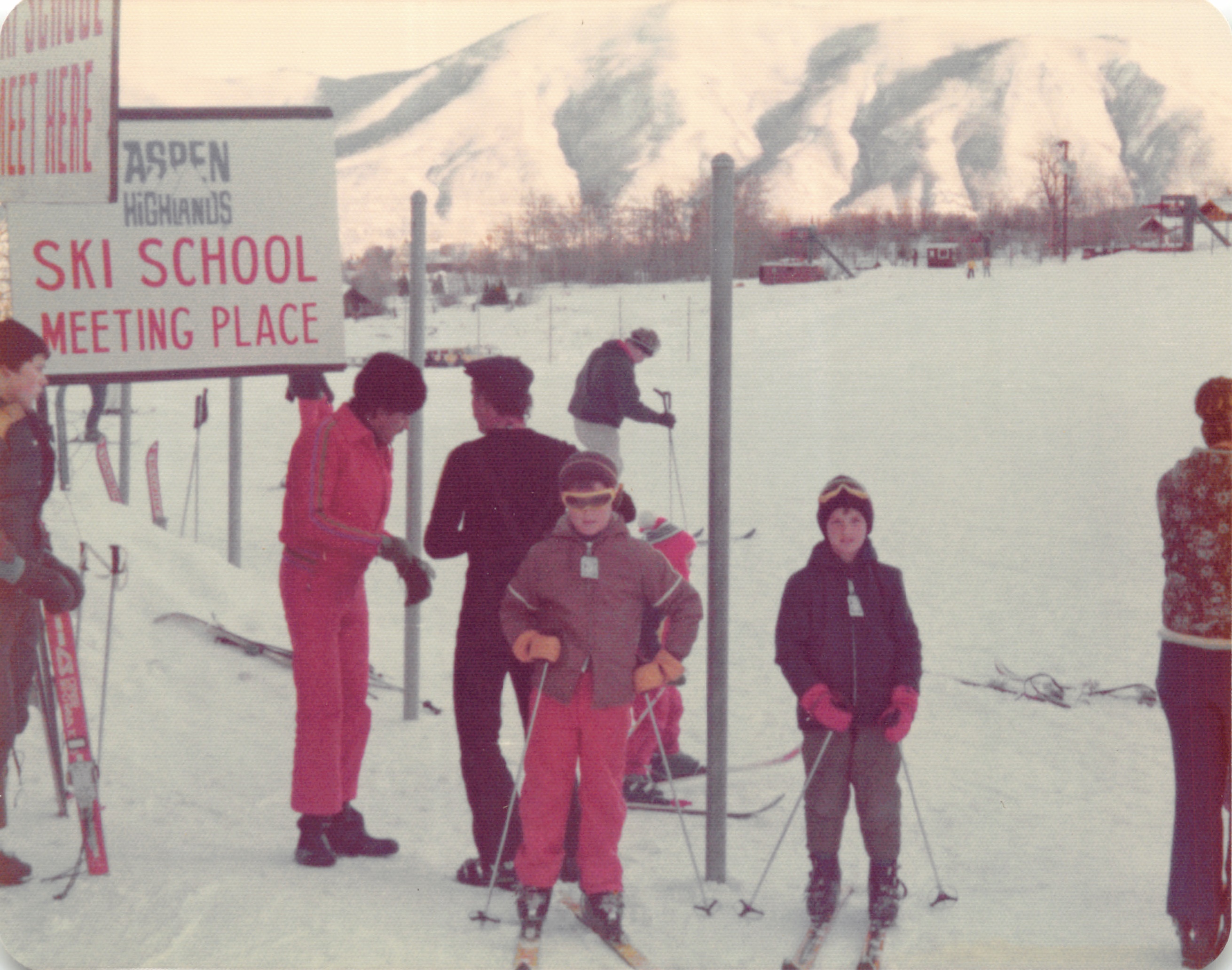 1975_251.jpg