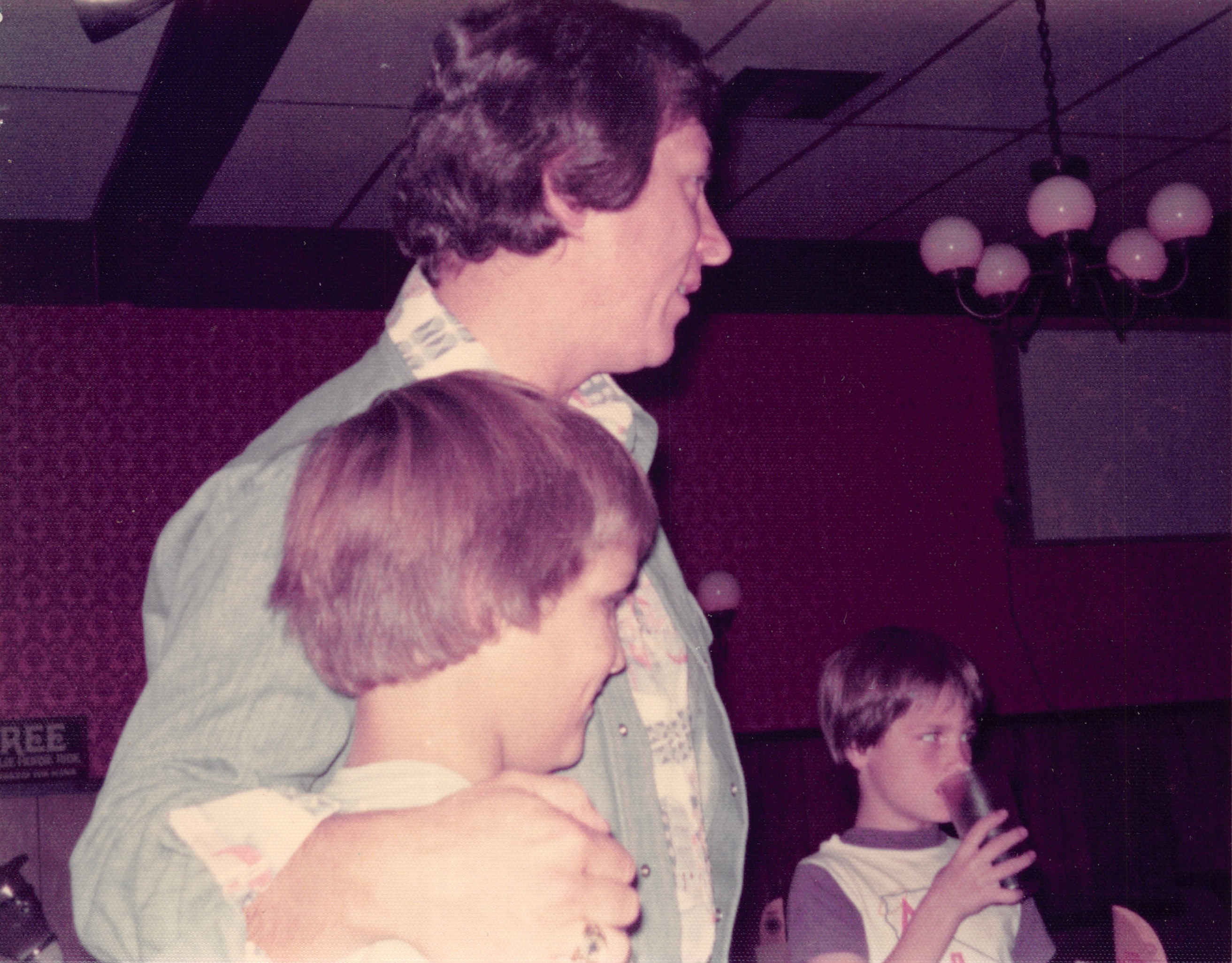 1976_012.jpg