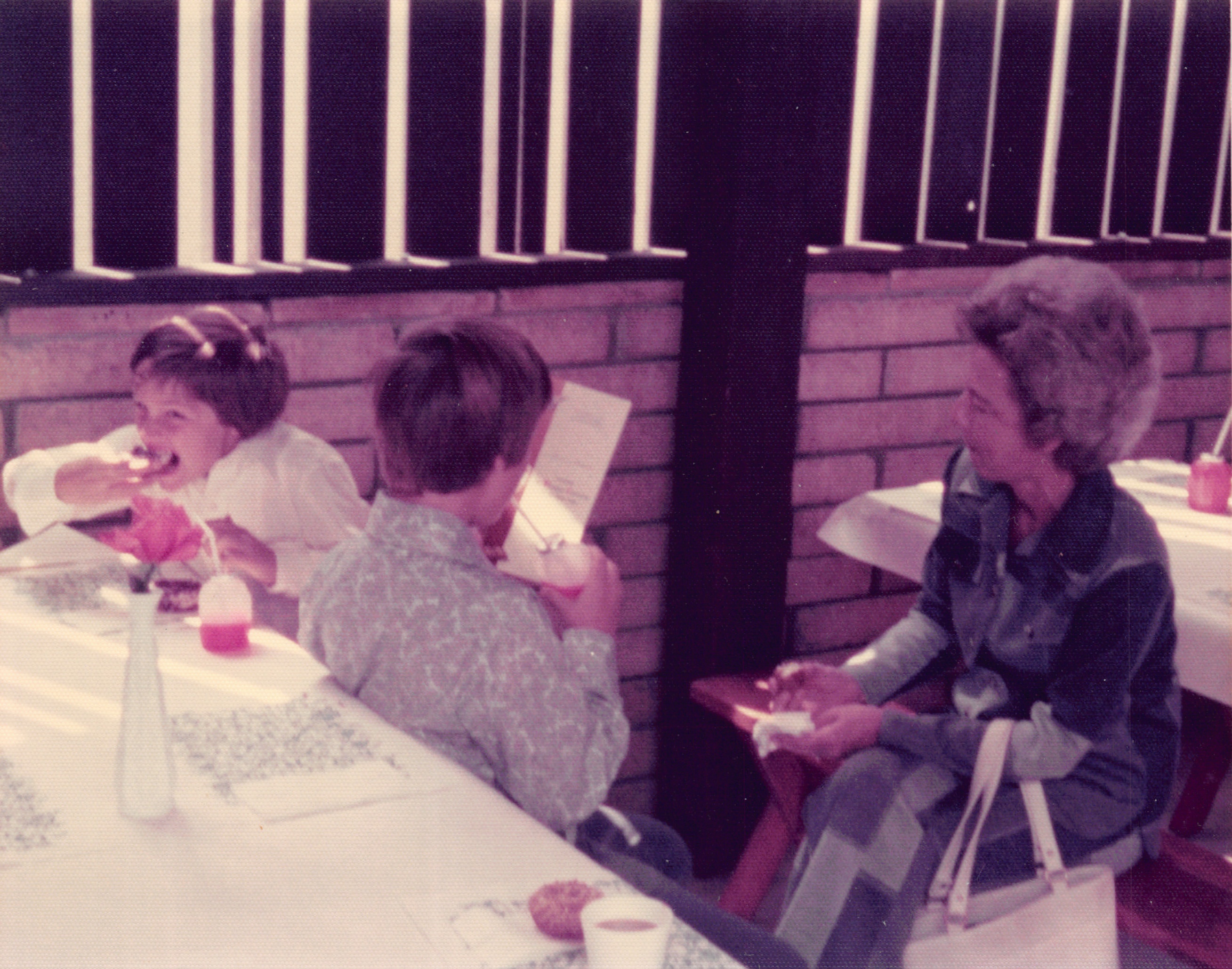 1976_024.jpg