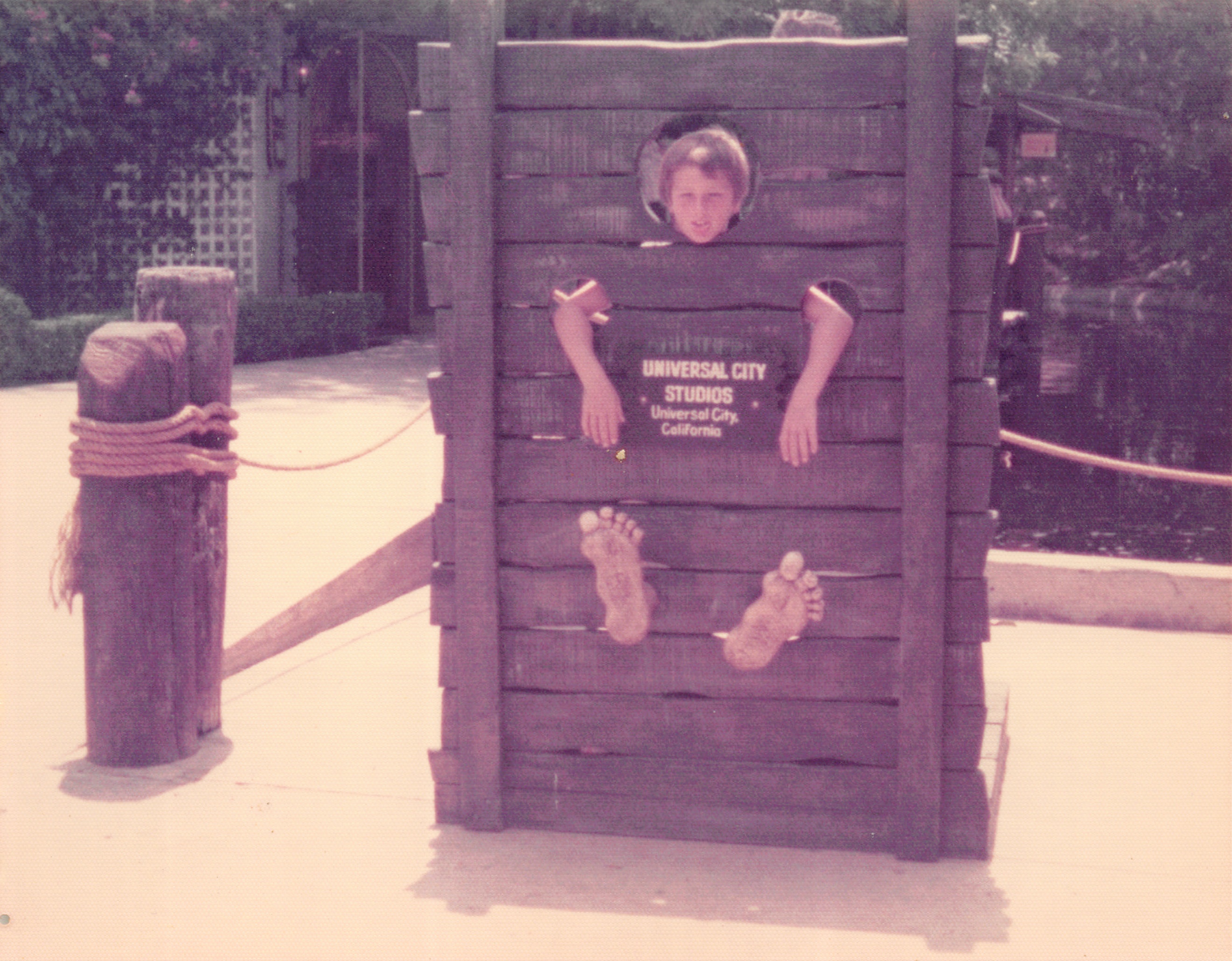 1976_057.jpg