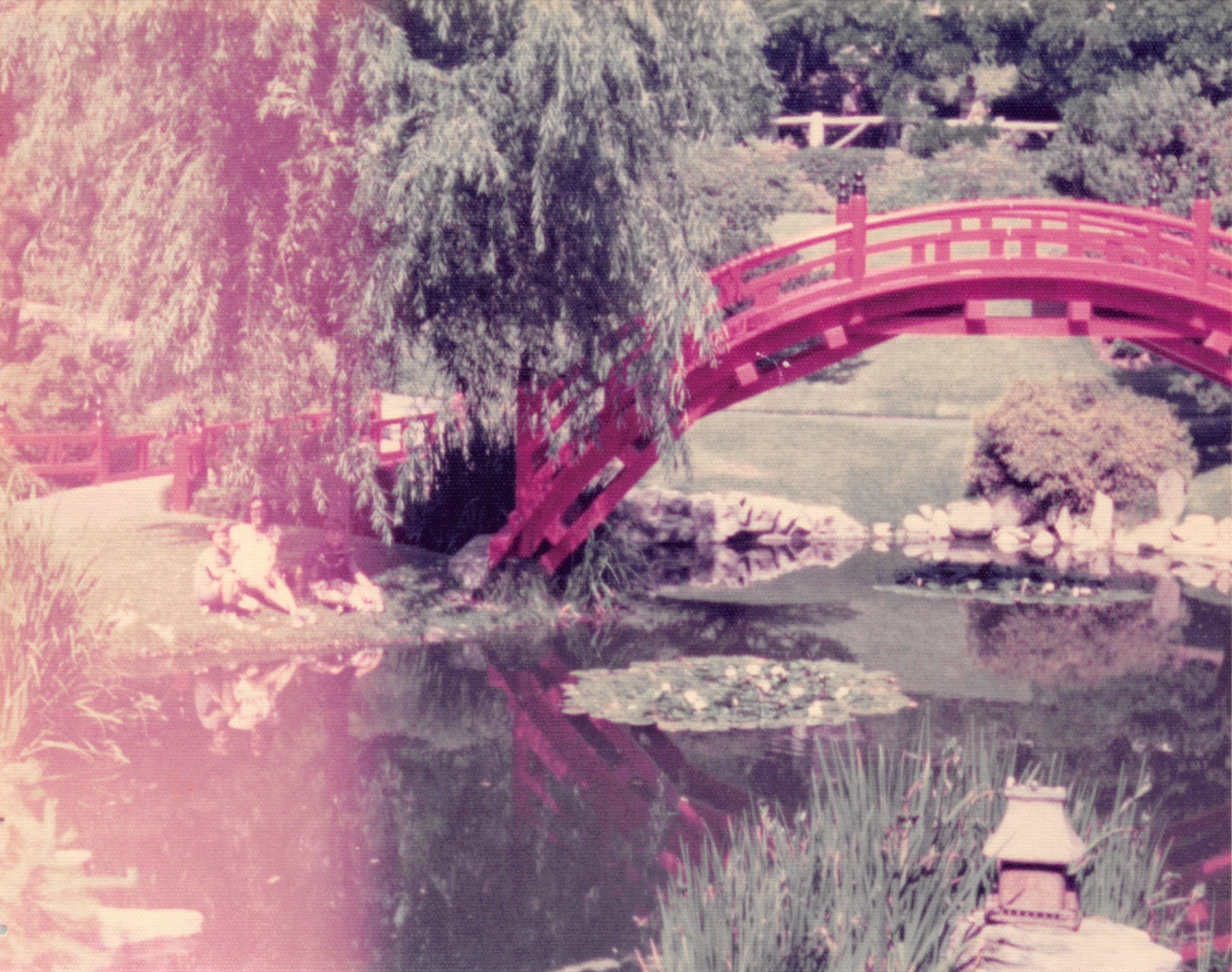 1976_058.jpg