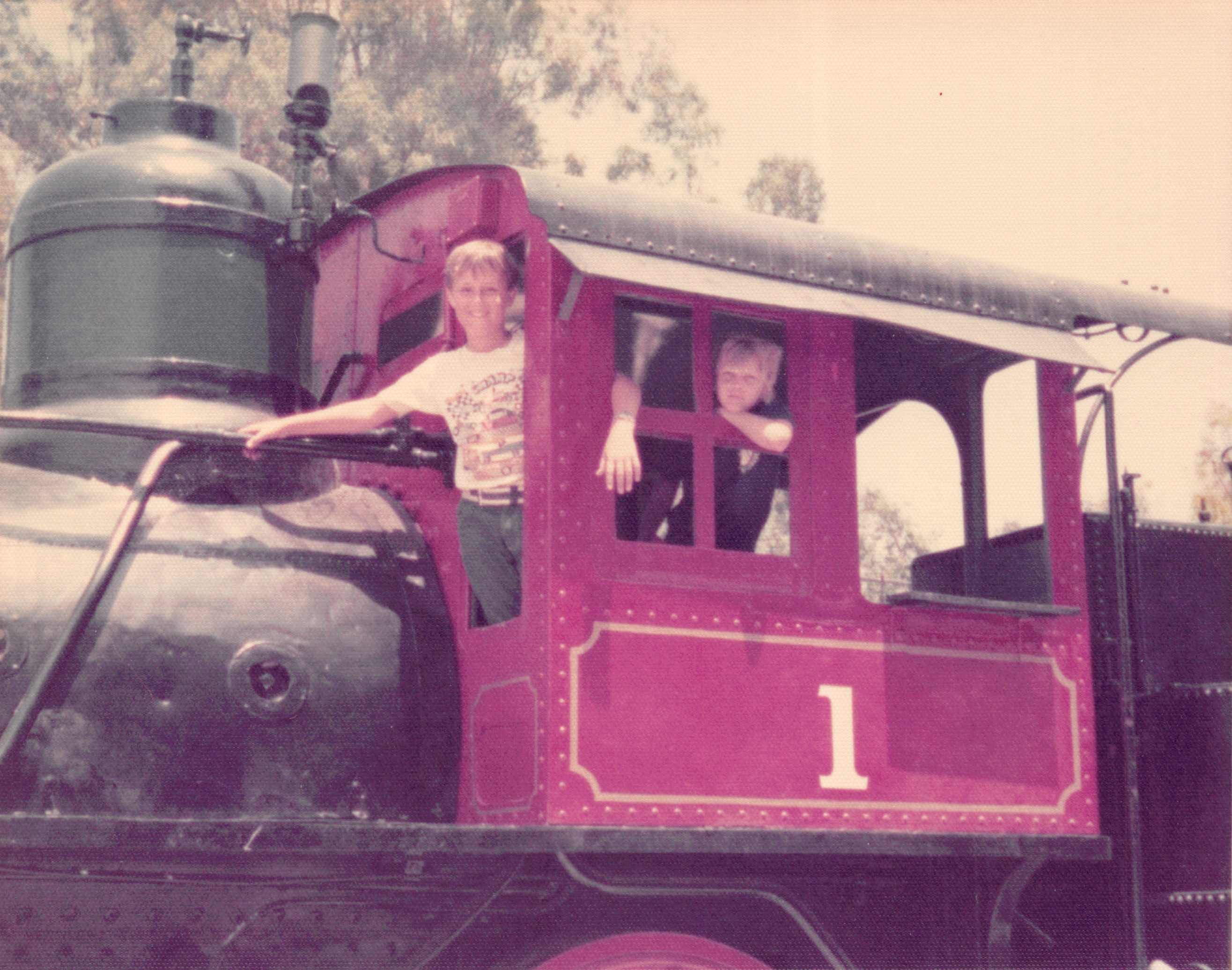 1976_100.jpg