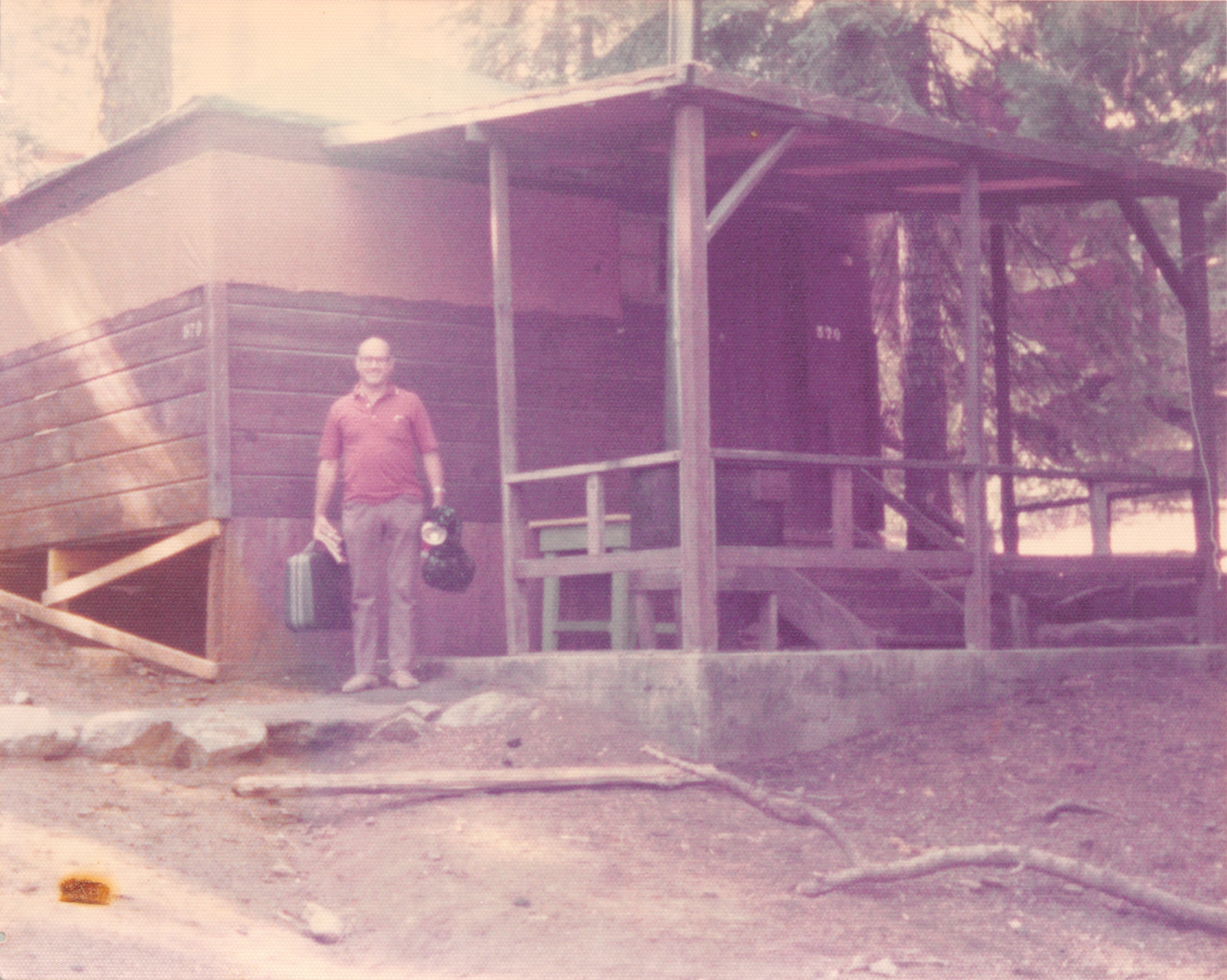 1976_108.jpg