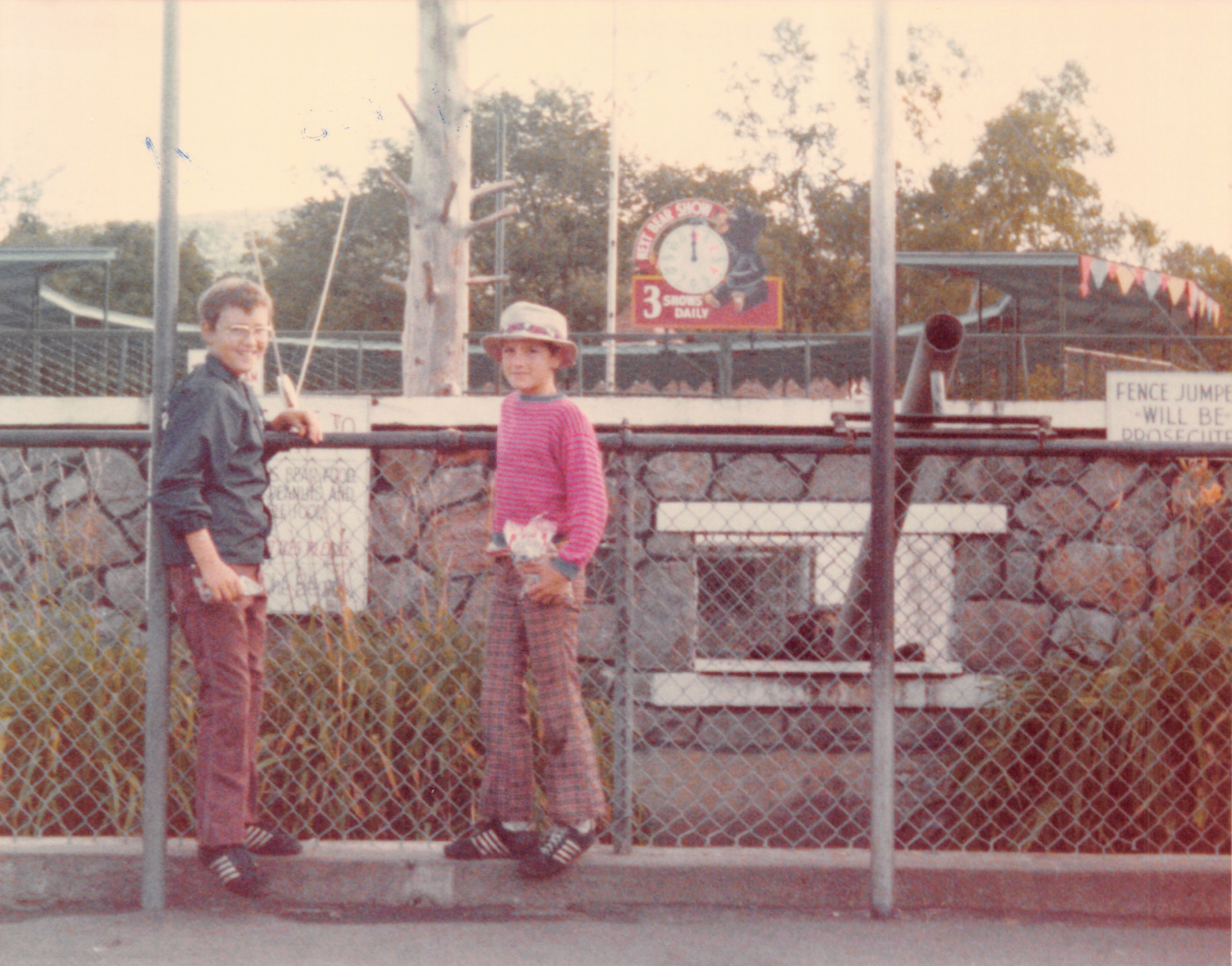 1977_115.jpg