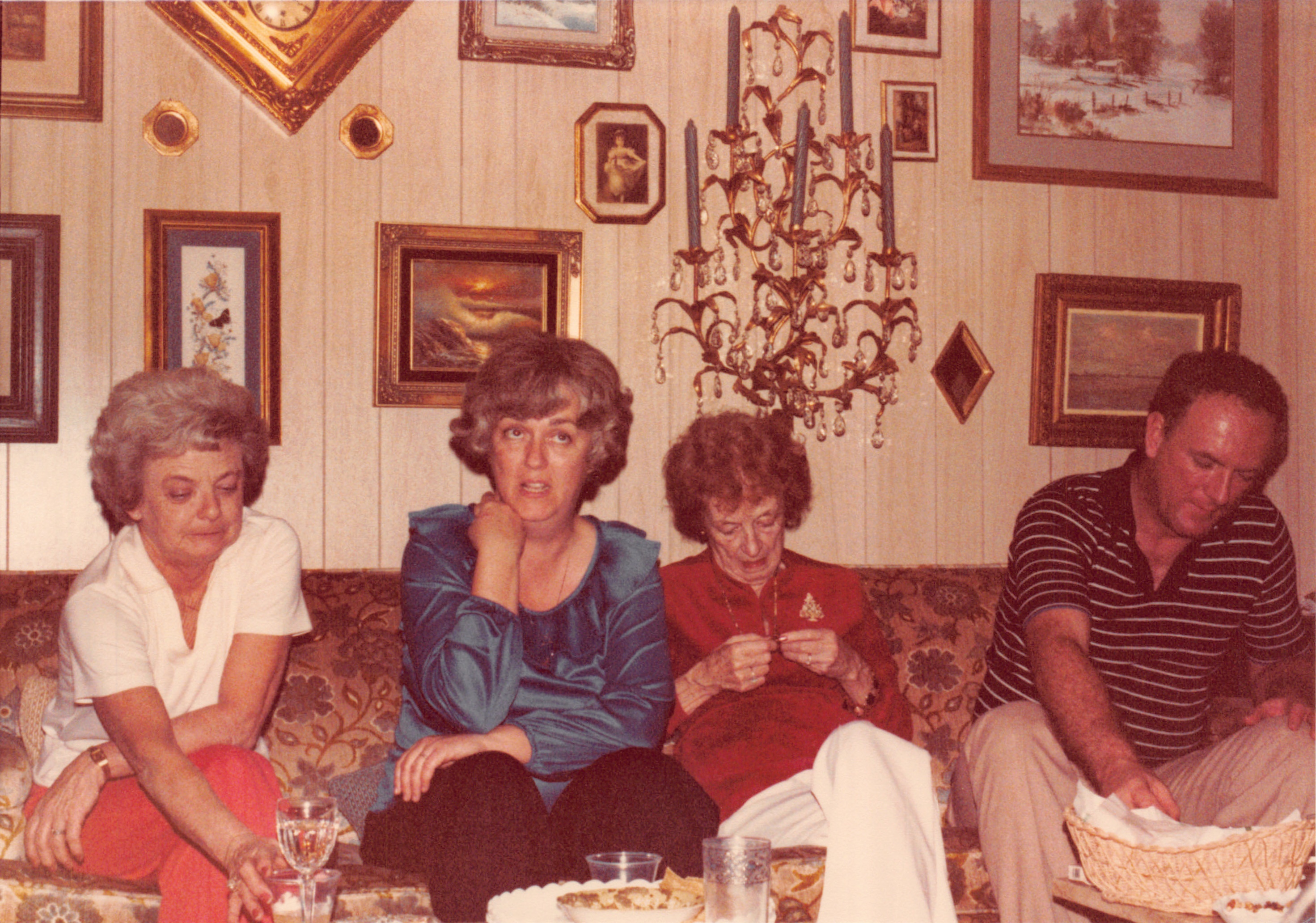 1981_0473e.jpg