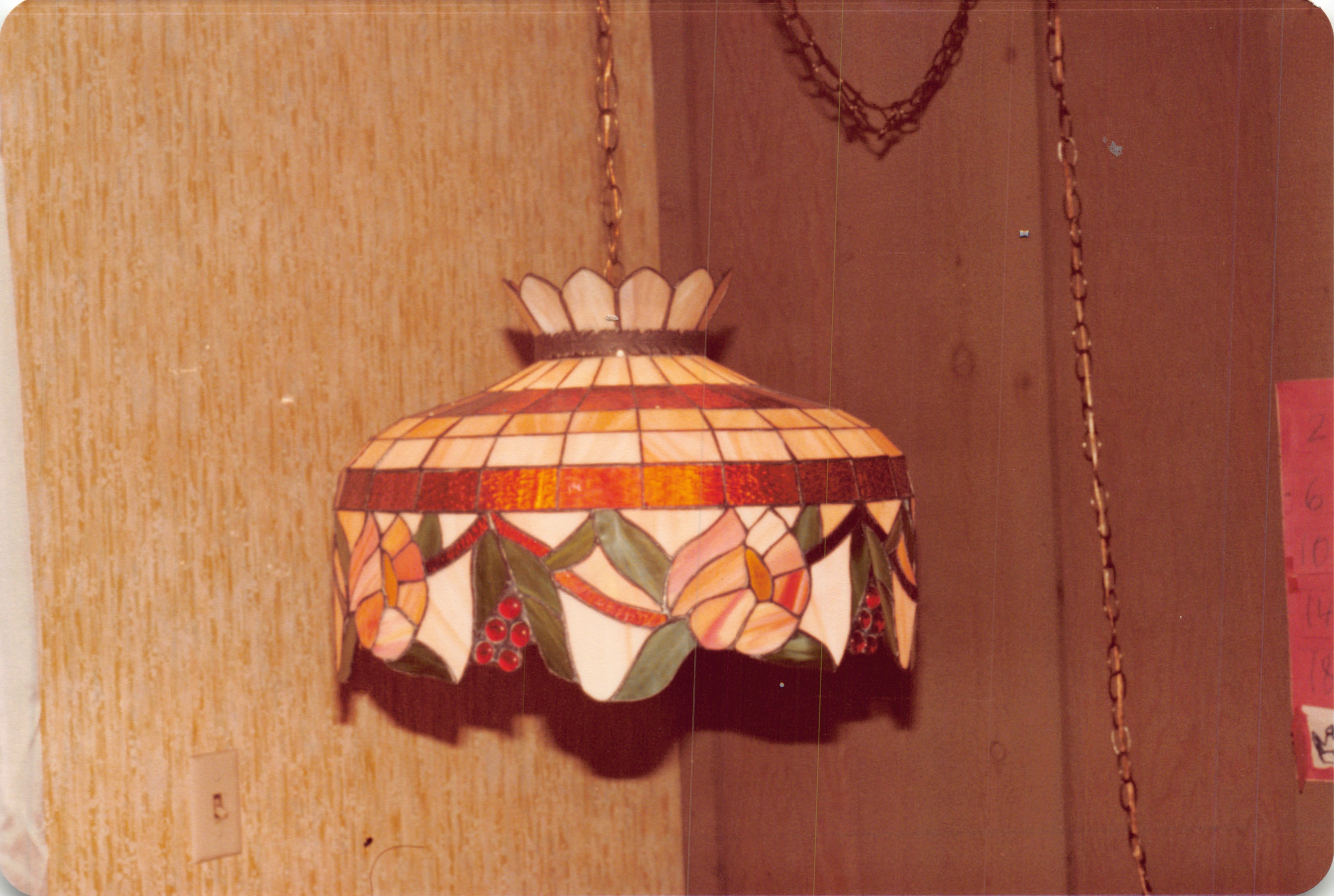 1982a_0525.jpg