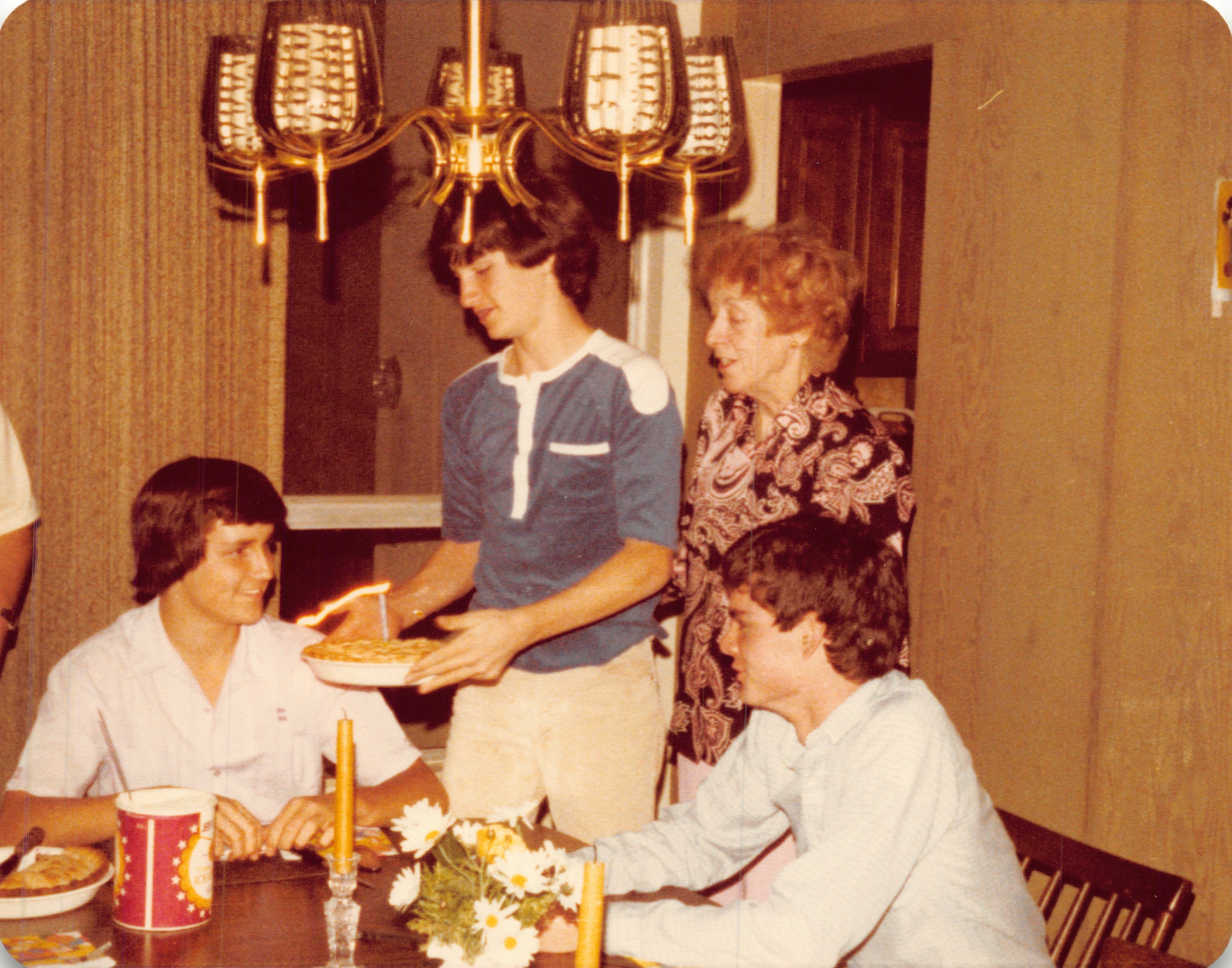 1982a_0579.jpg