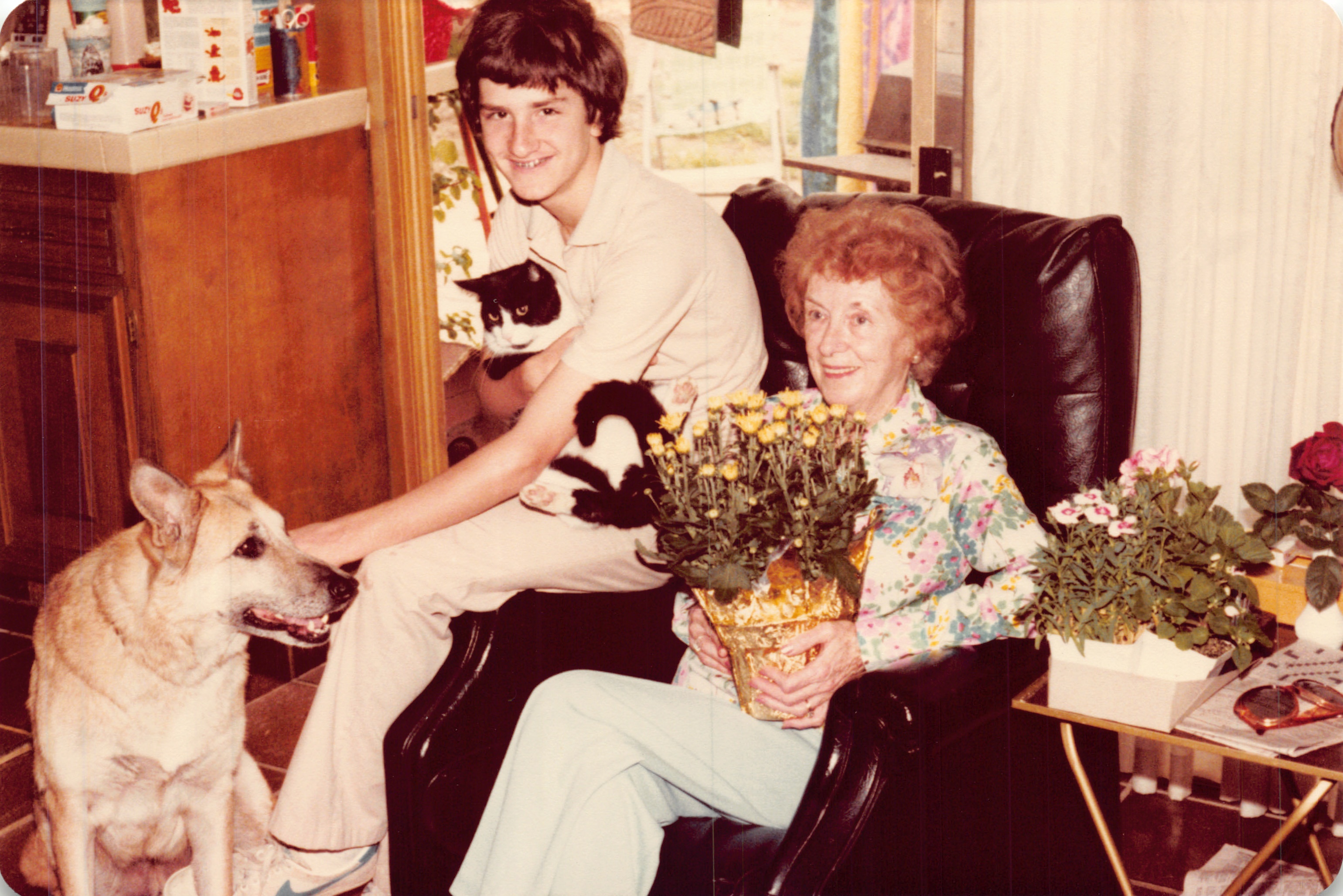 1982a_0609.jpg