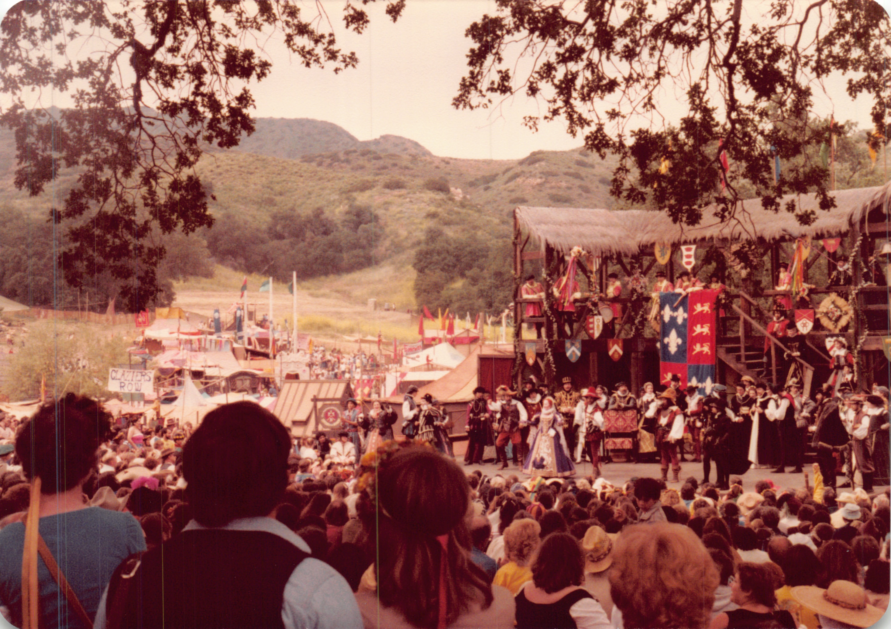 1982a_0683.jpg