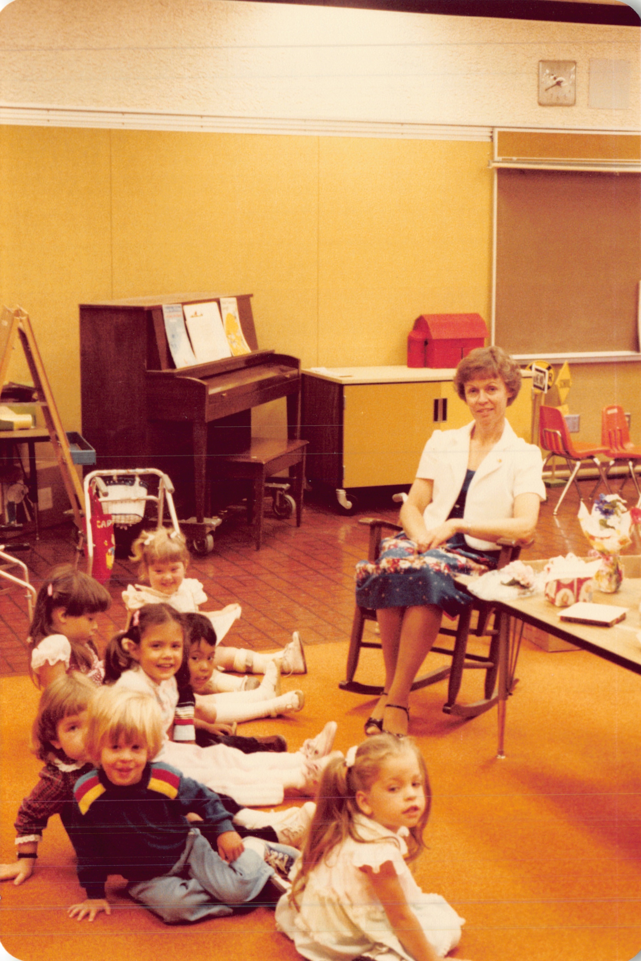 1982a_0735.jpg