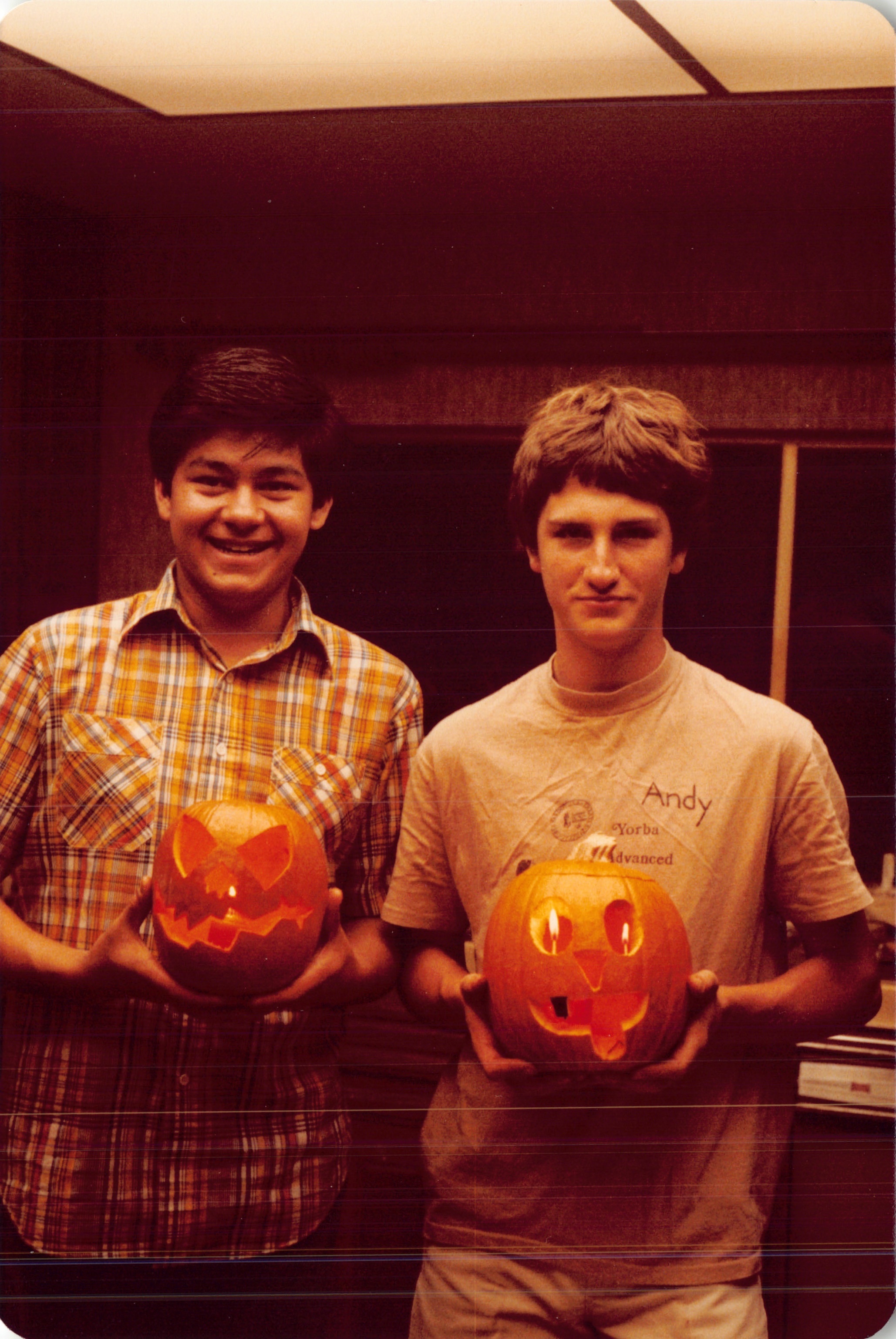 1982a_0807.jpg