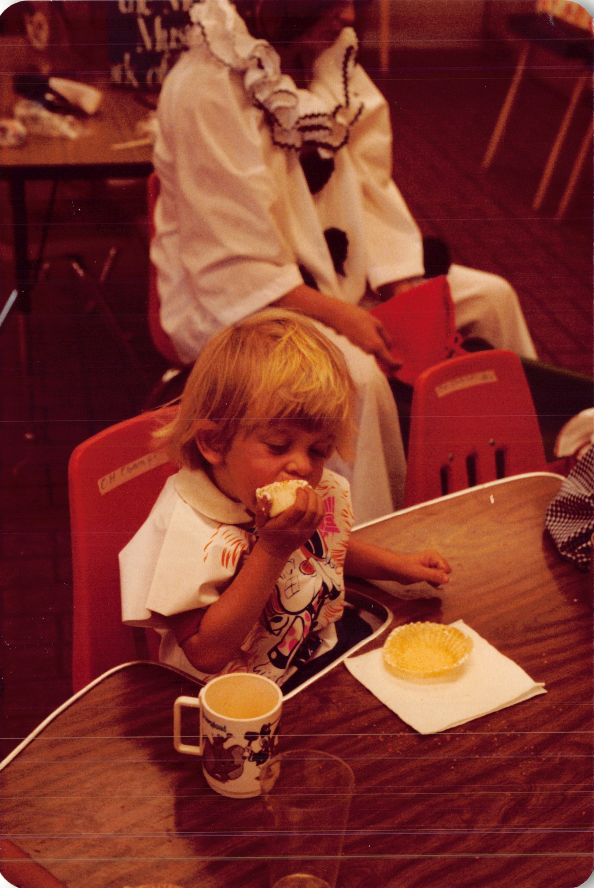 1982a_0826.jpg