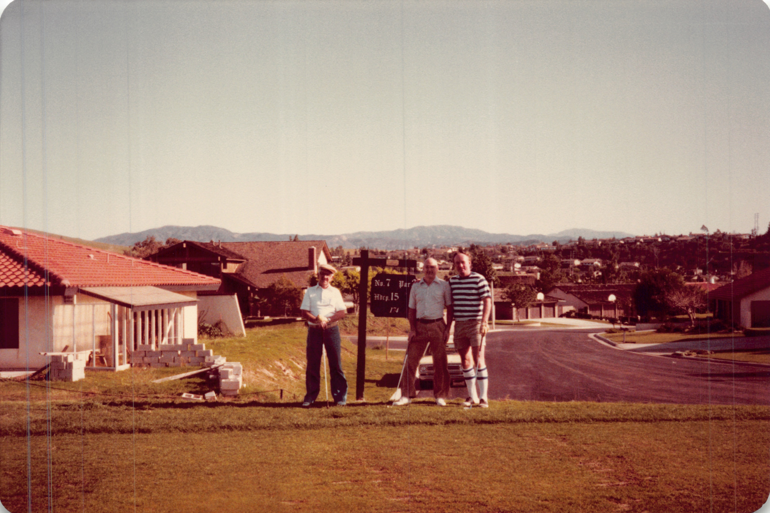1983a_0916.jpg