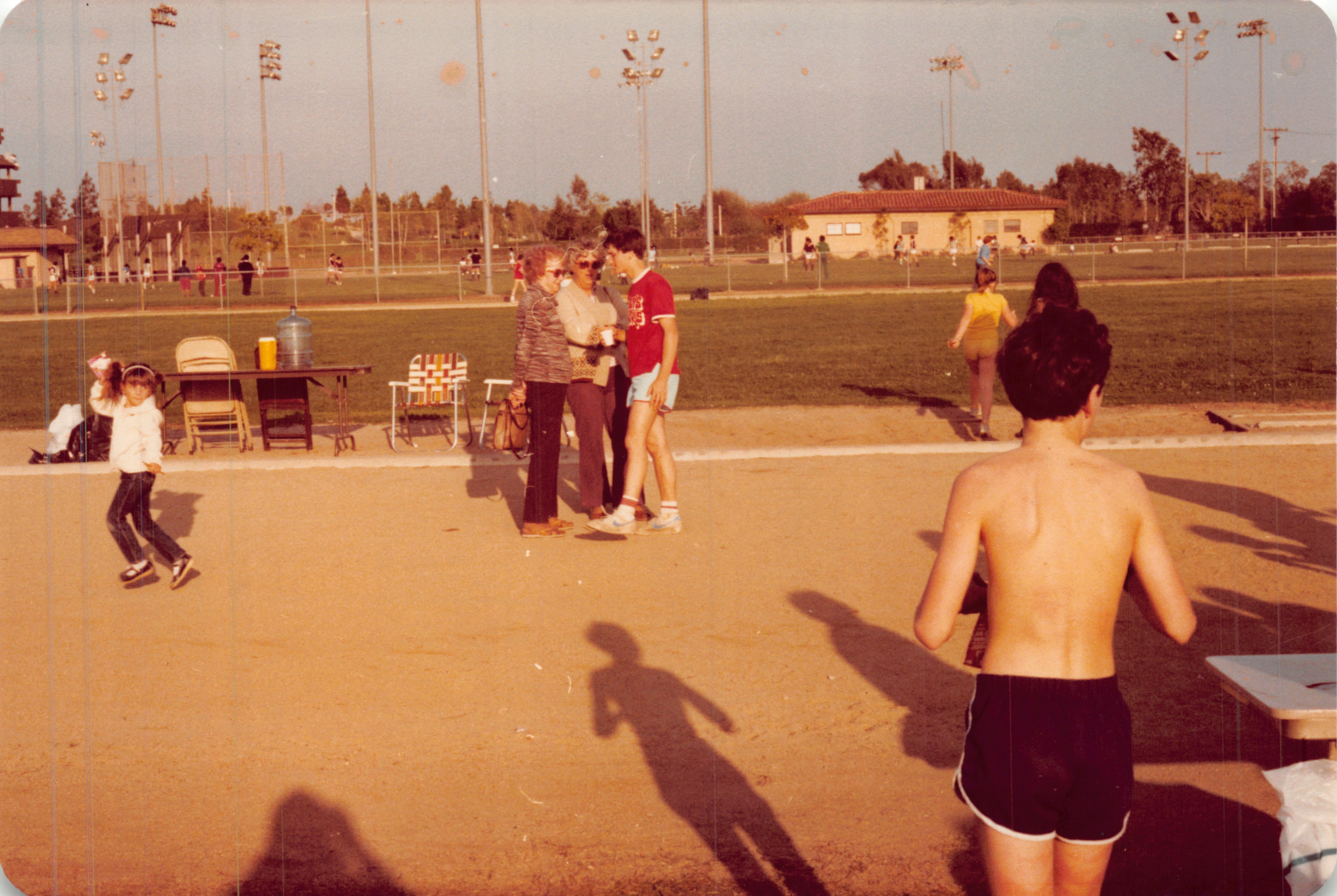 1983a_0935.jpg