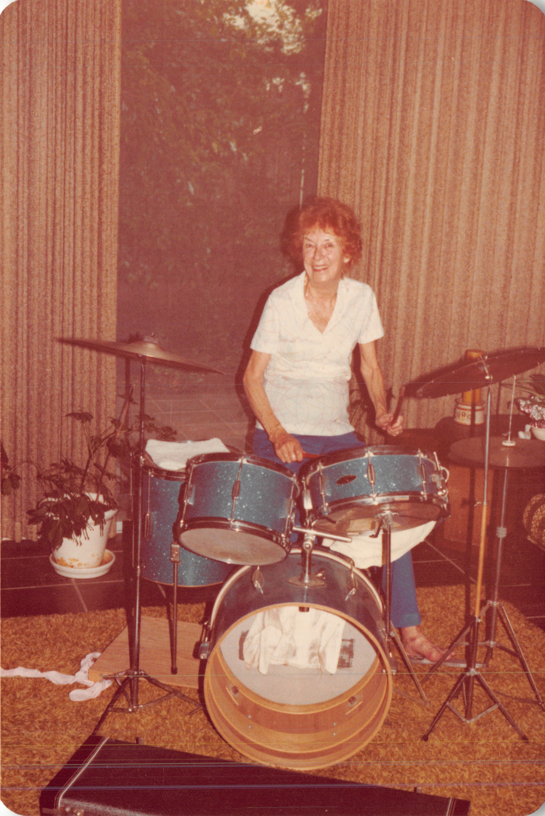 1983a_0950.jpg
