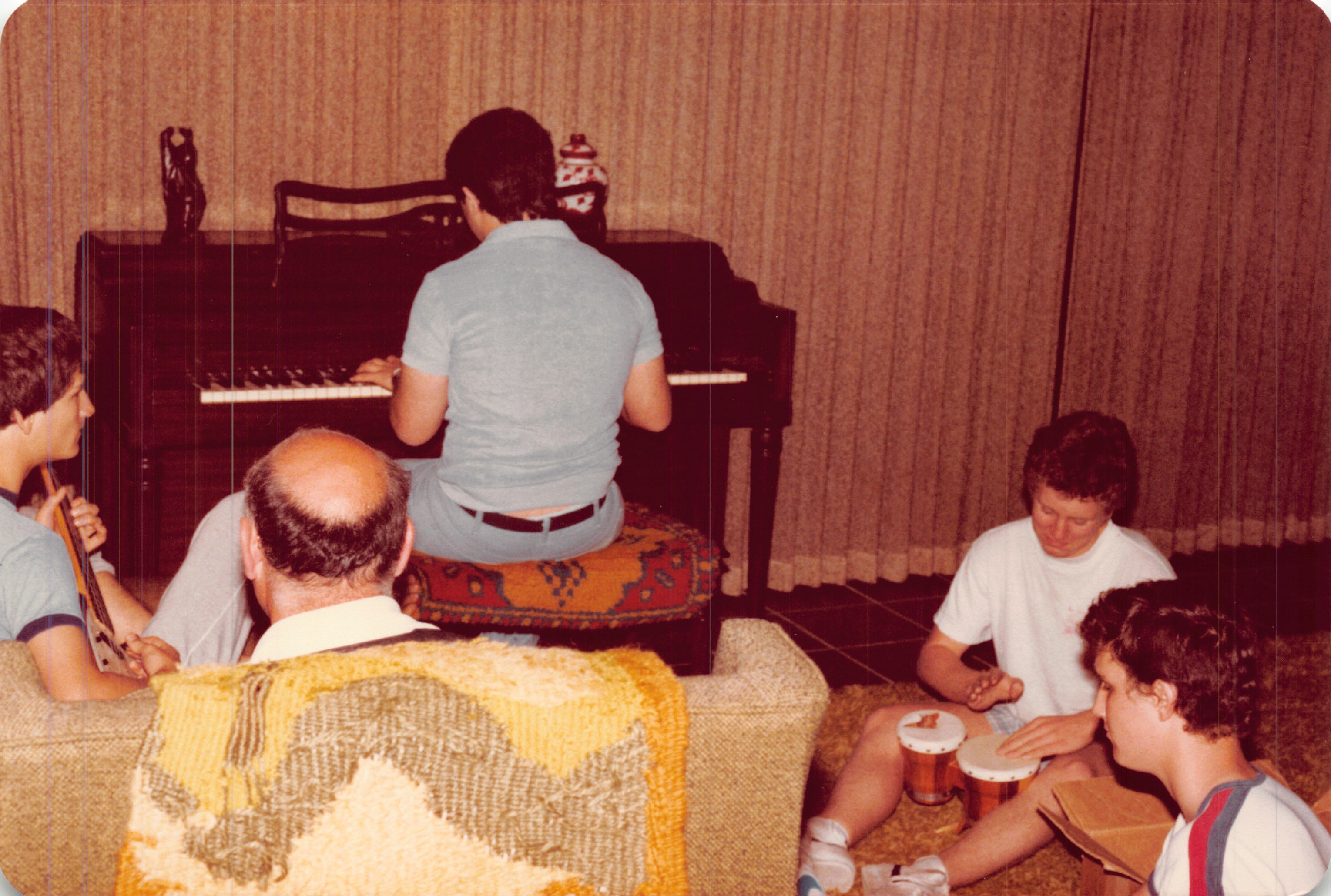 1983a_0964.jpg