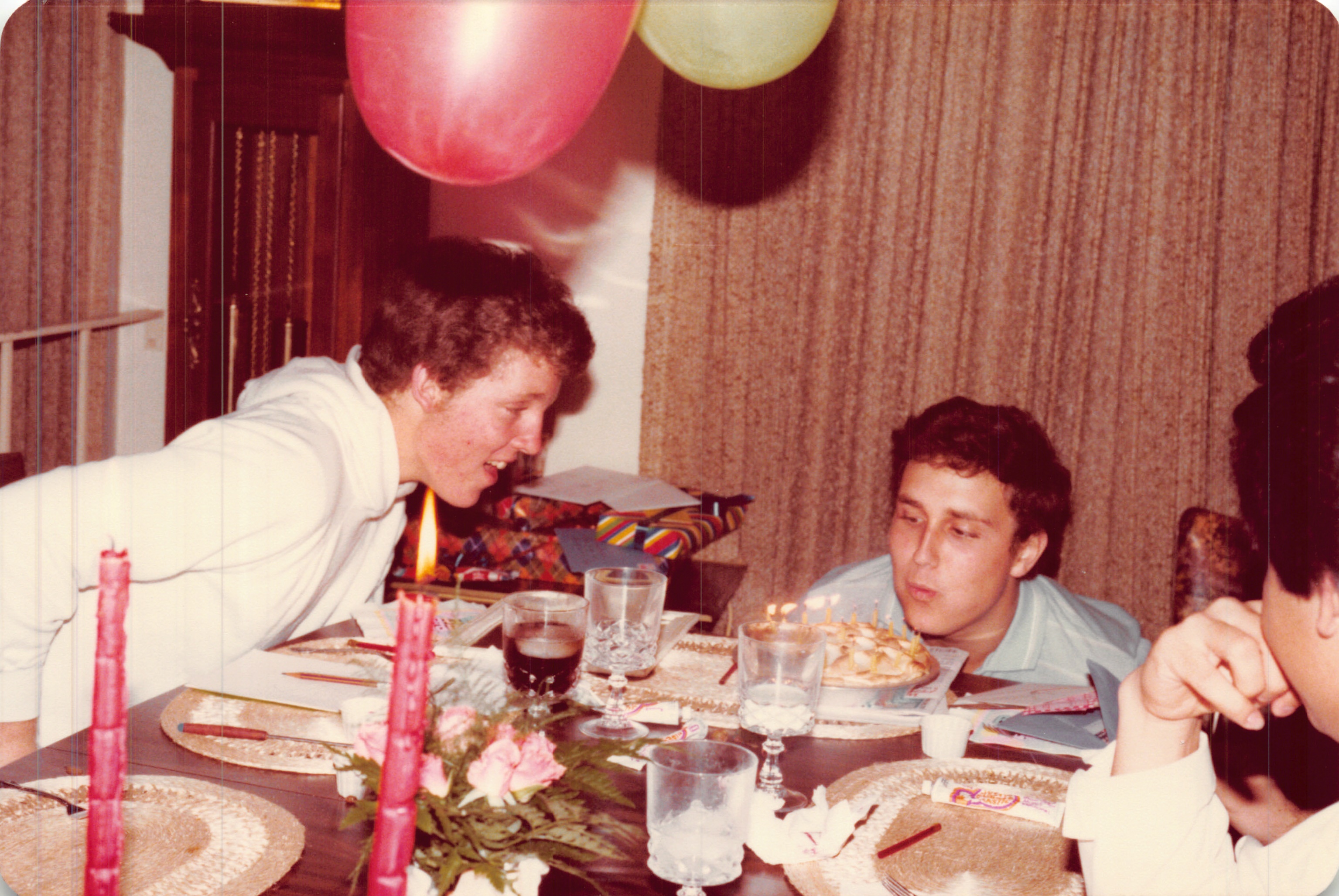 1983a_0980.jpg