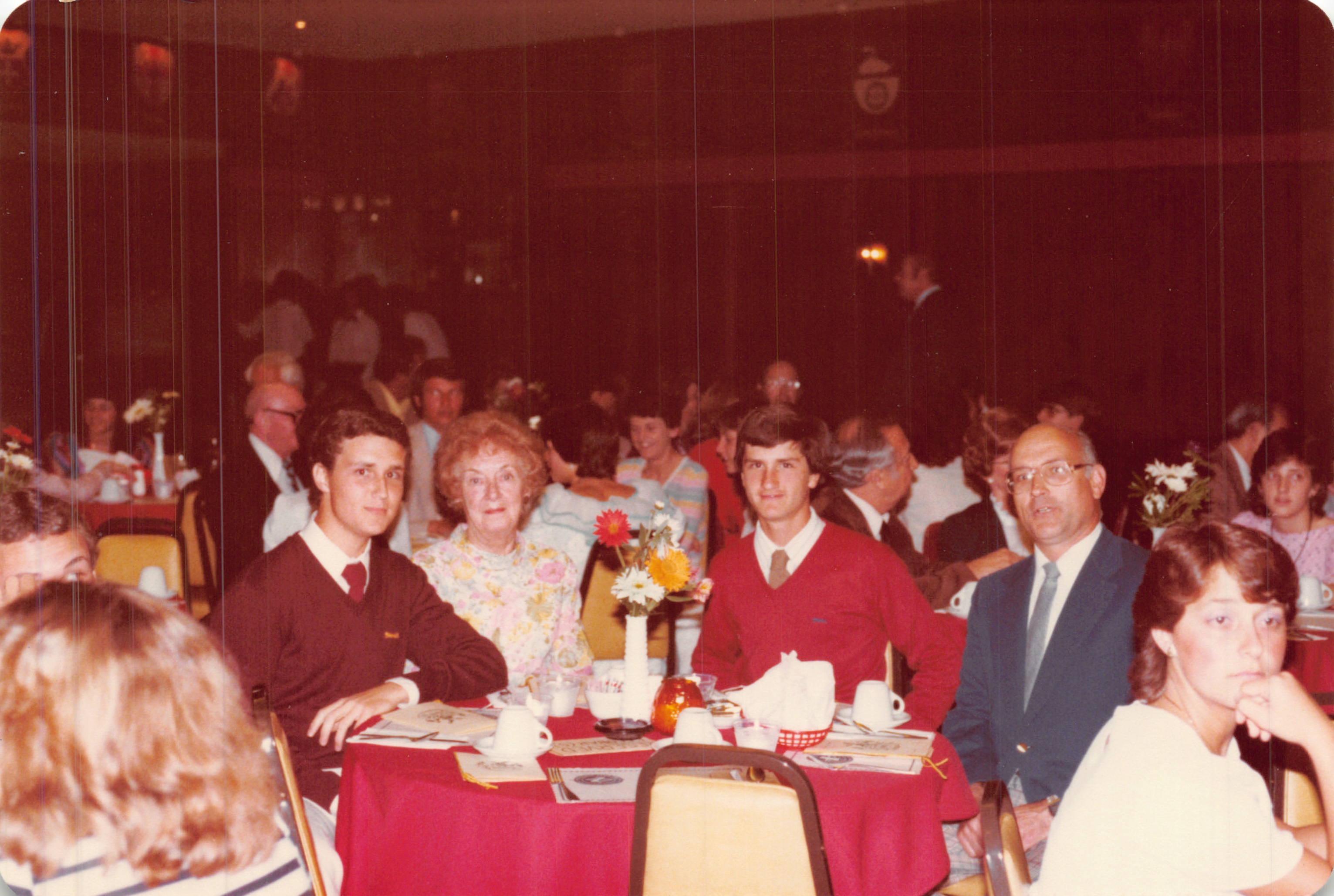 1983a_1022.jpg
