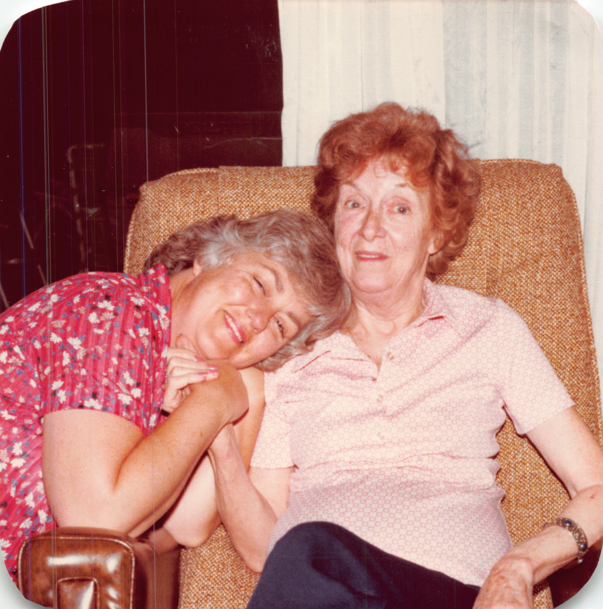1983a_1028.jpg
