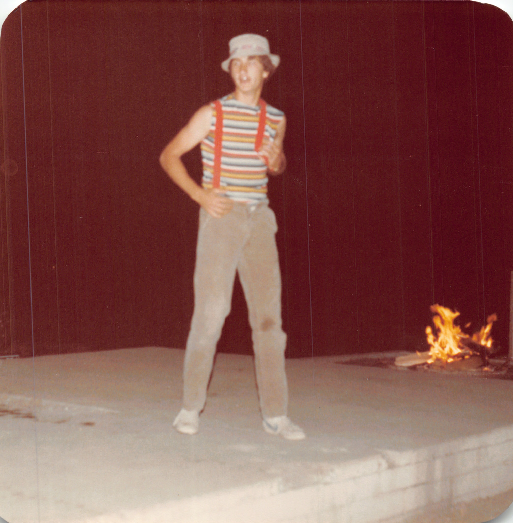 1983a_1049.jpg