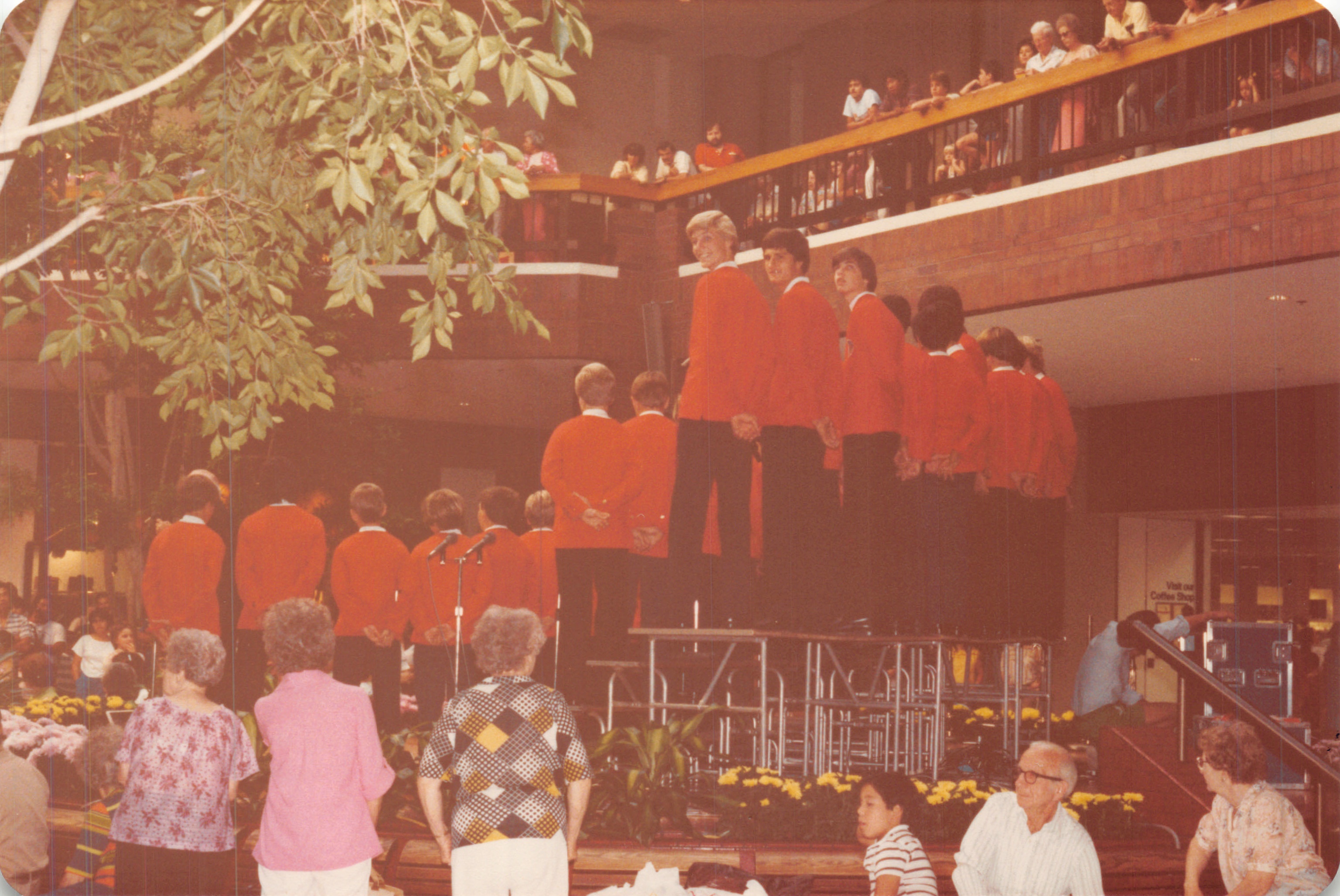1983a_1088.jpg
