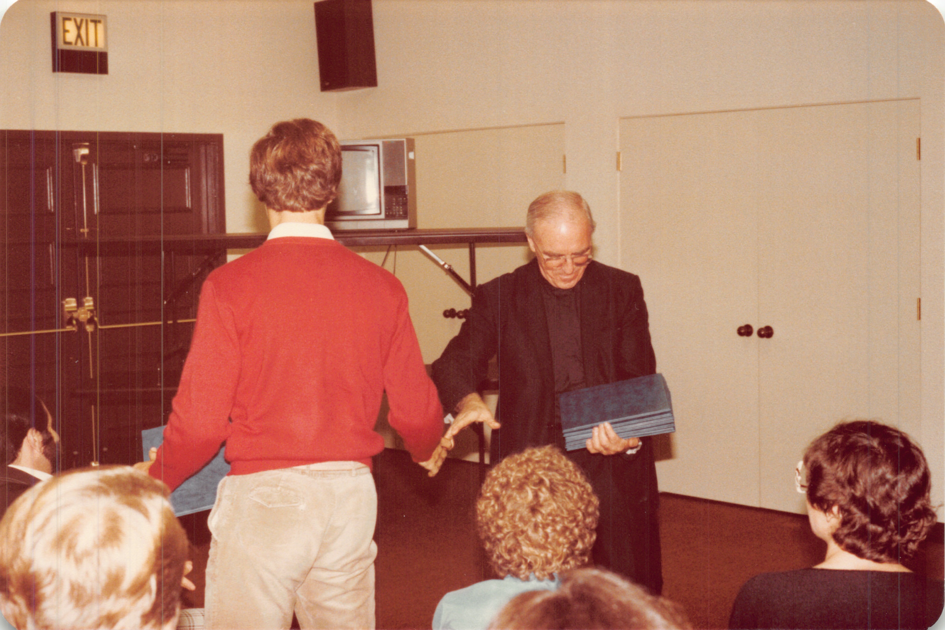 1983a_1094.jpg