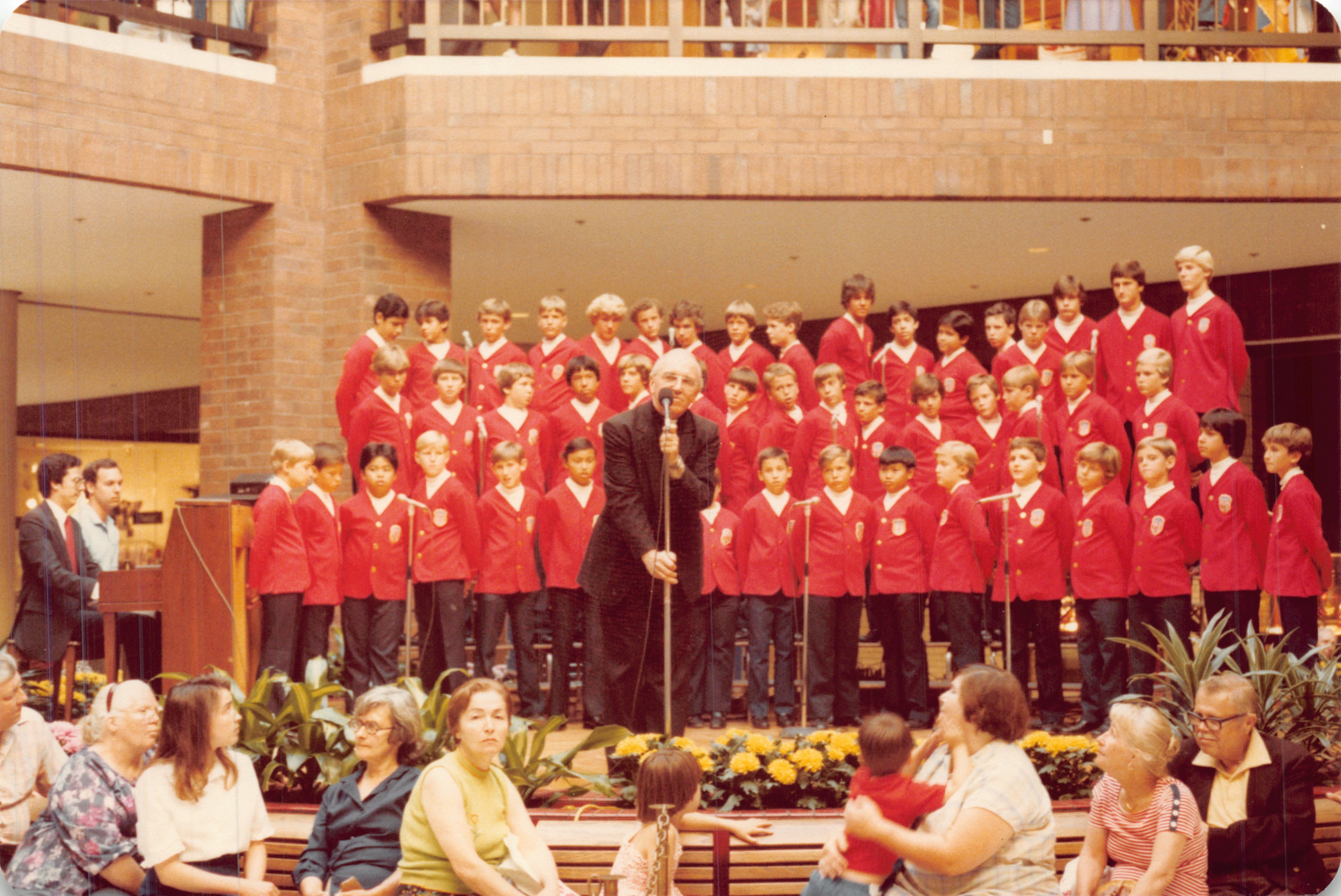 1983a_1101.jpg