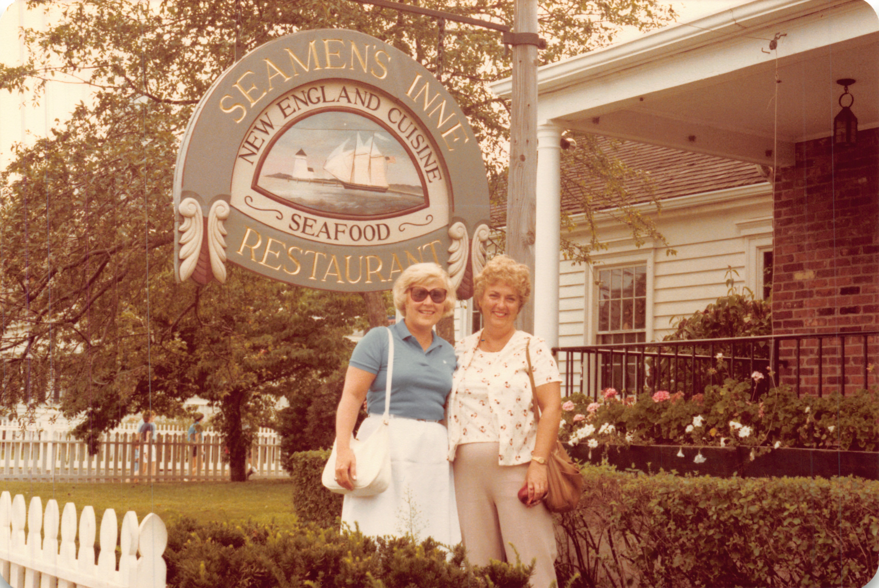 1983c_010.jpg