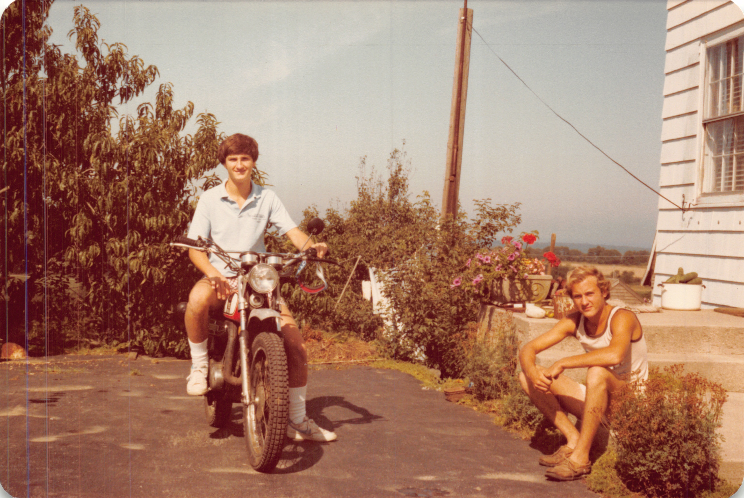 1983c_063.jpg