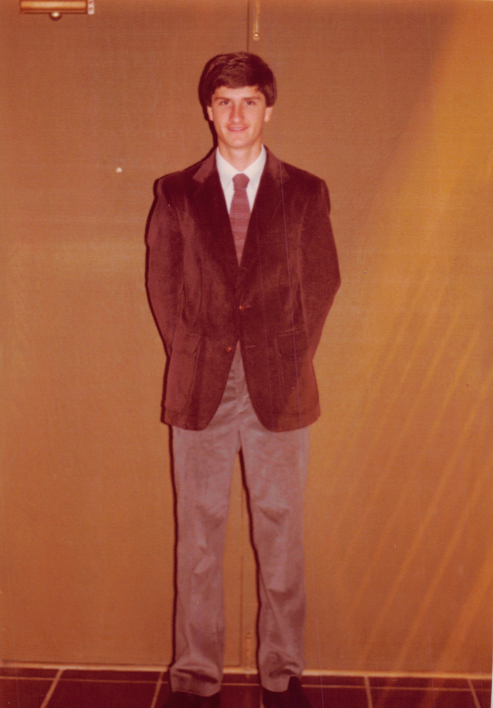 1983c_102.jpg