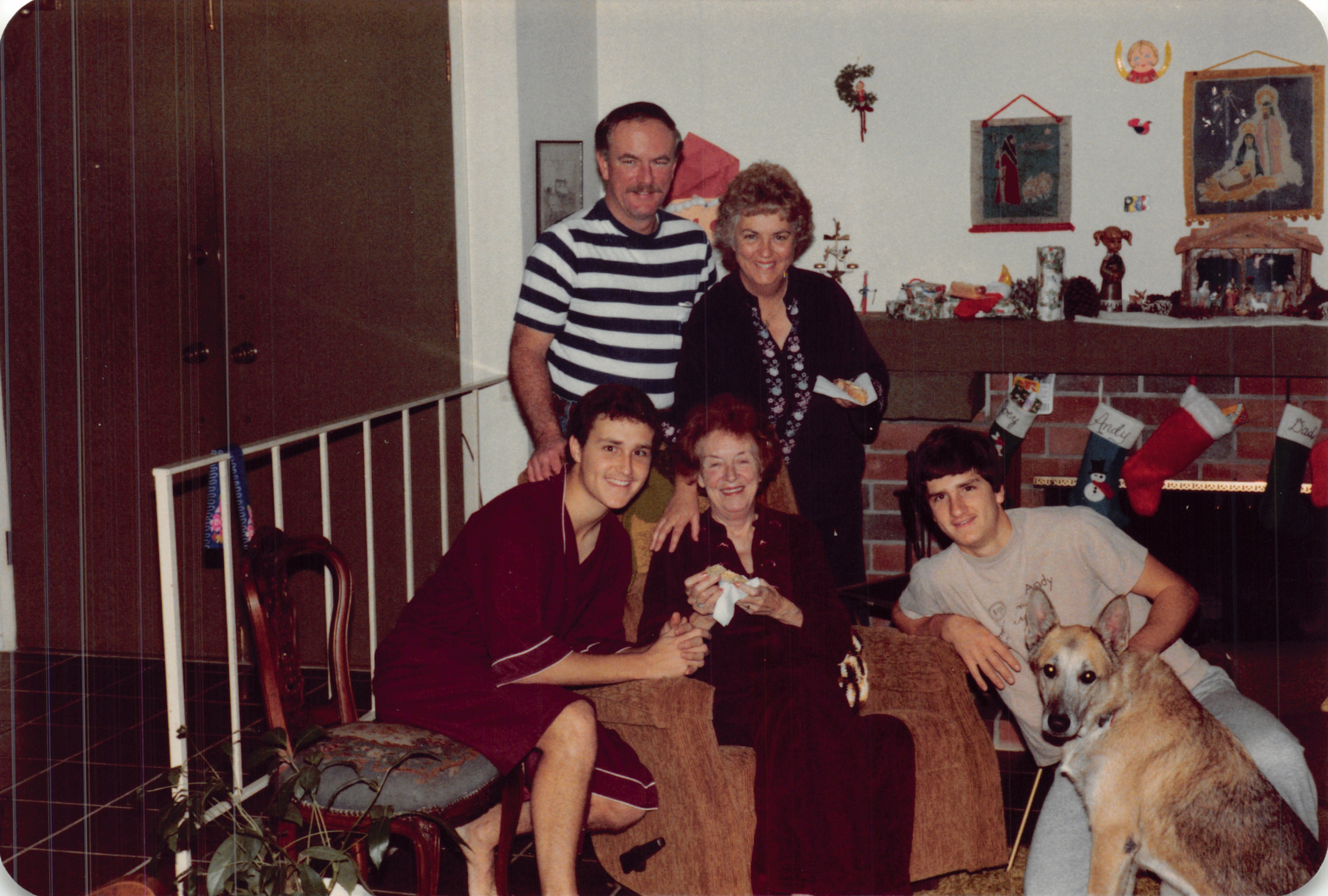1983e_160.jpg