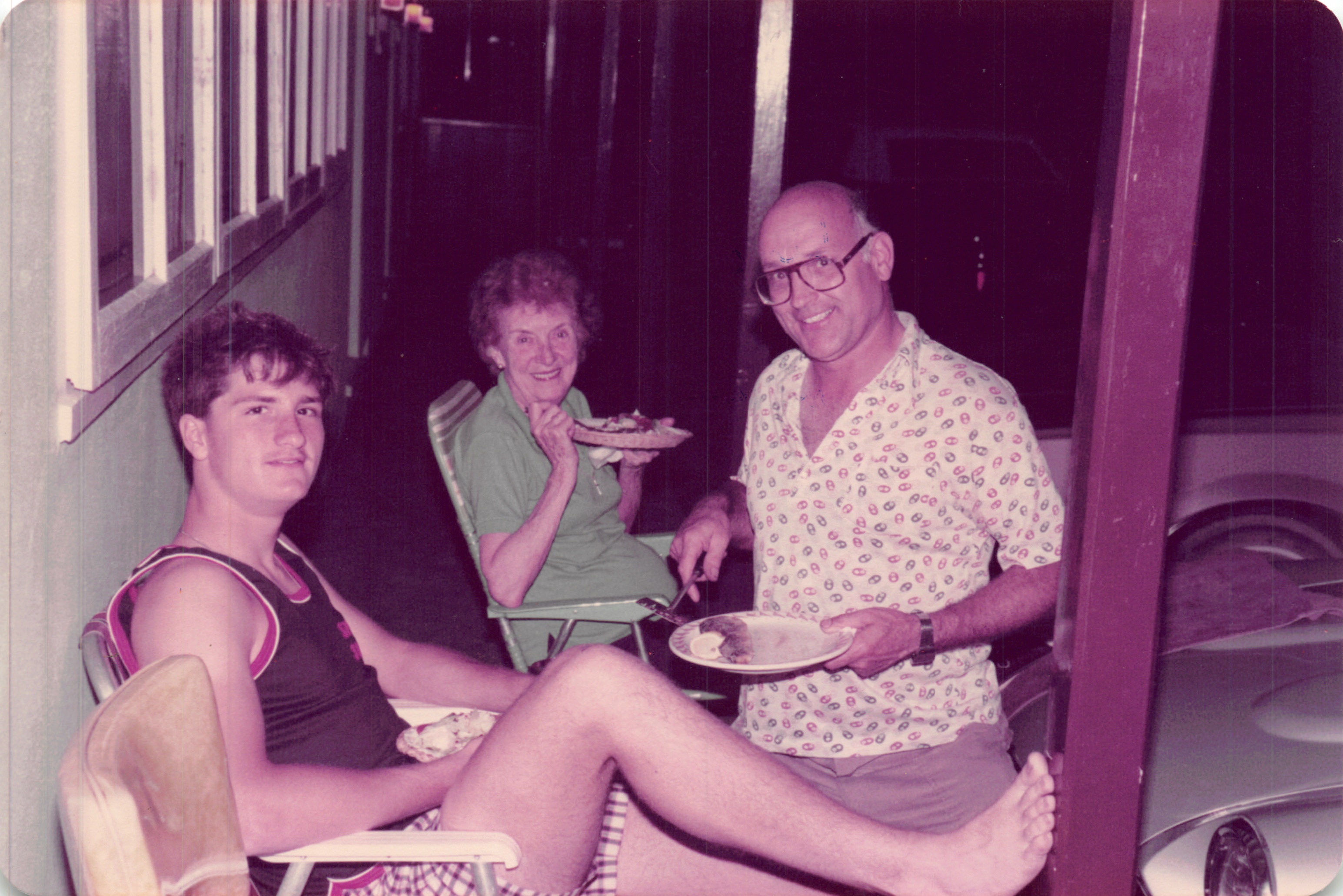 1984_326.jpg