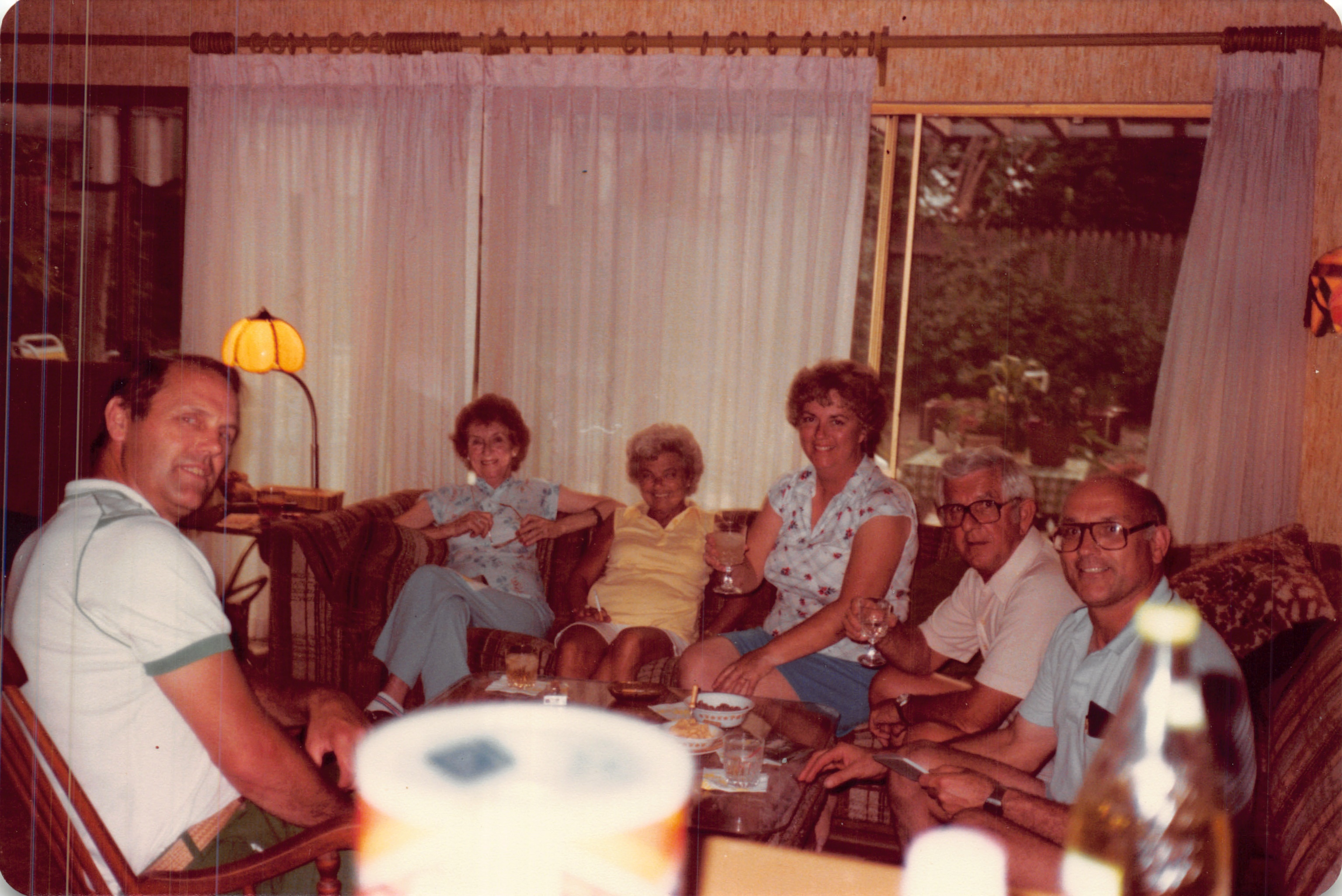 1984_370.jpg