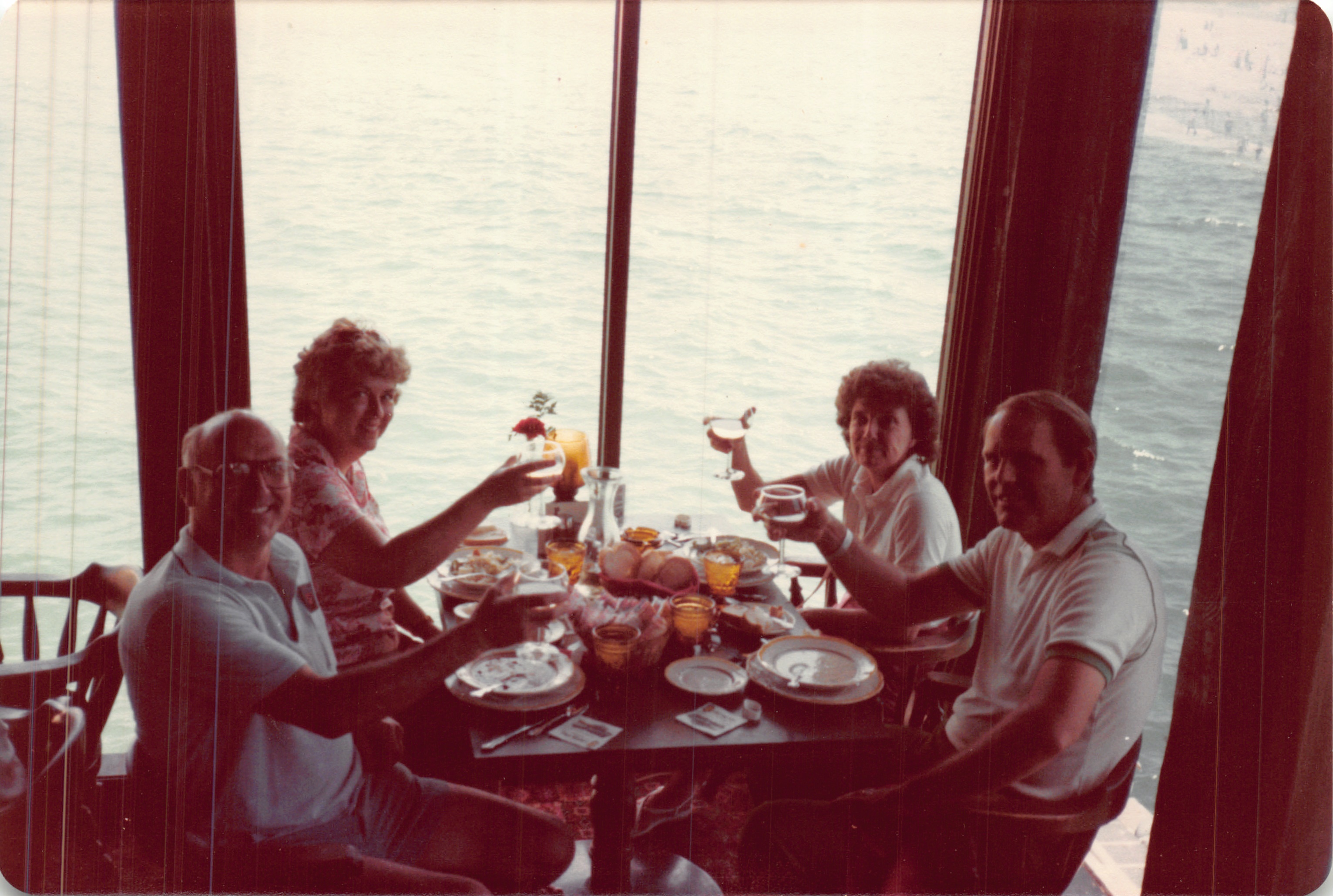 1984_374.jpg