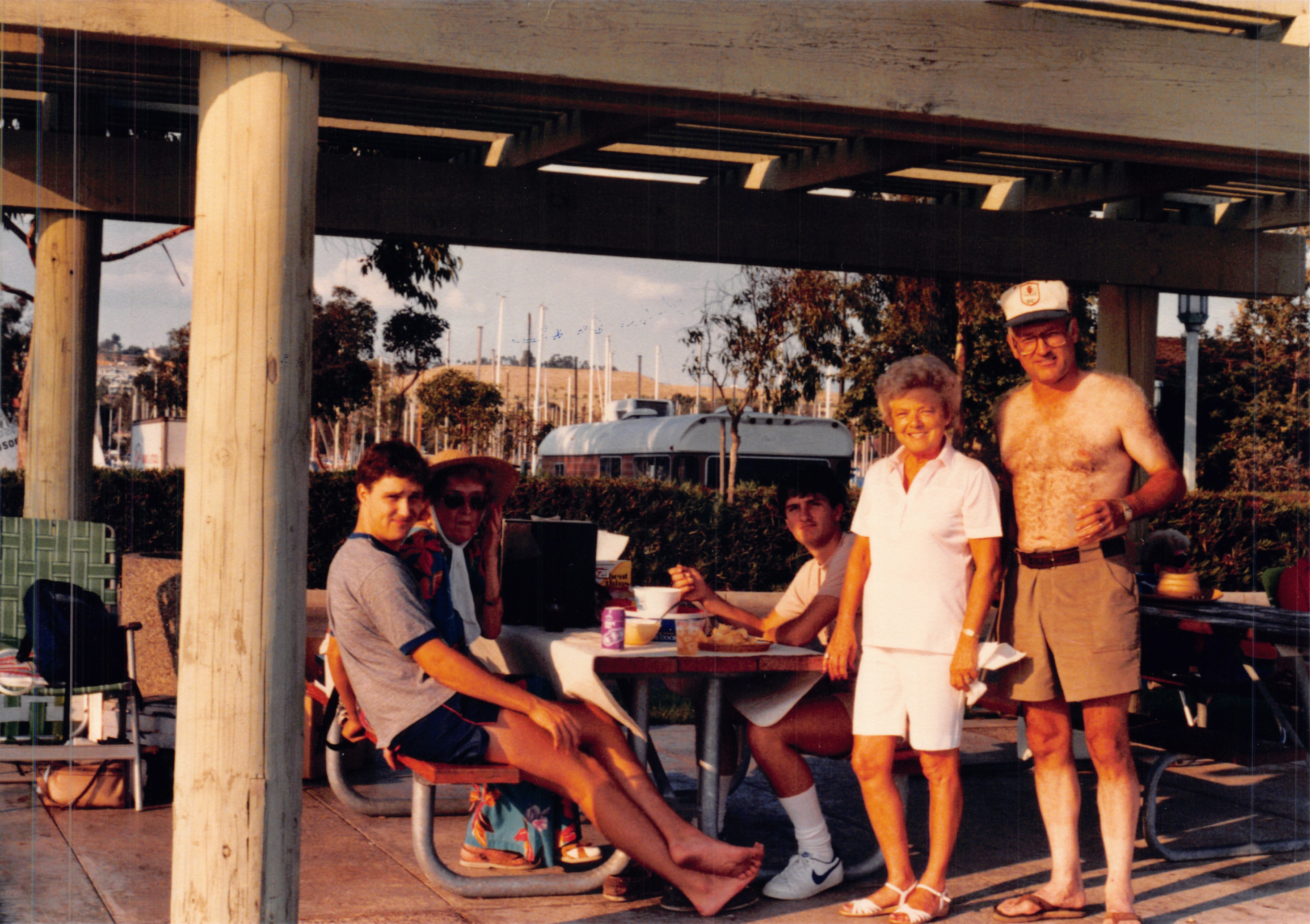 1984_397.jpg