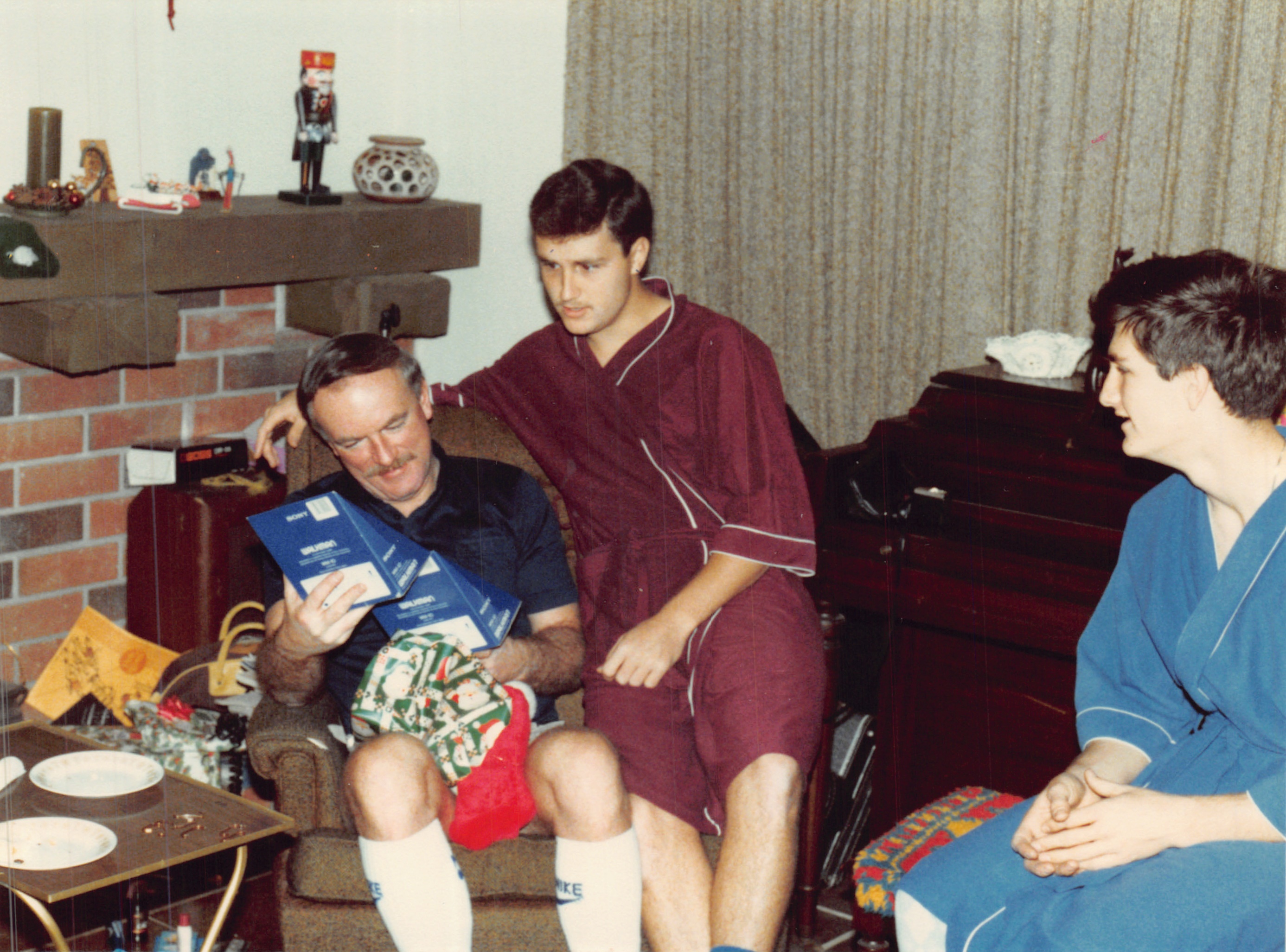 1984_490.jpg