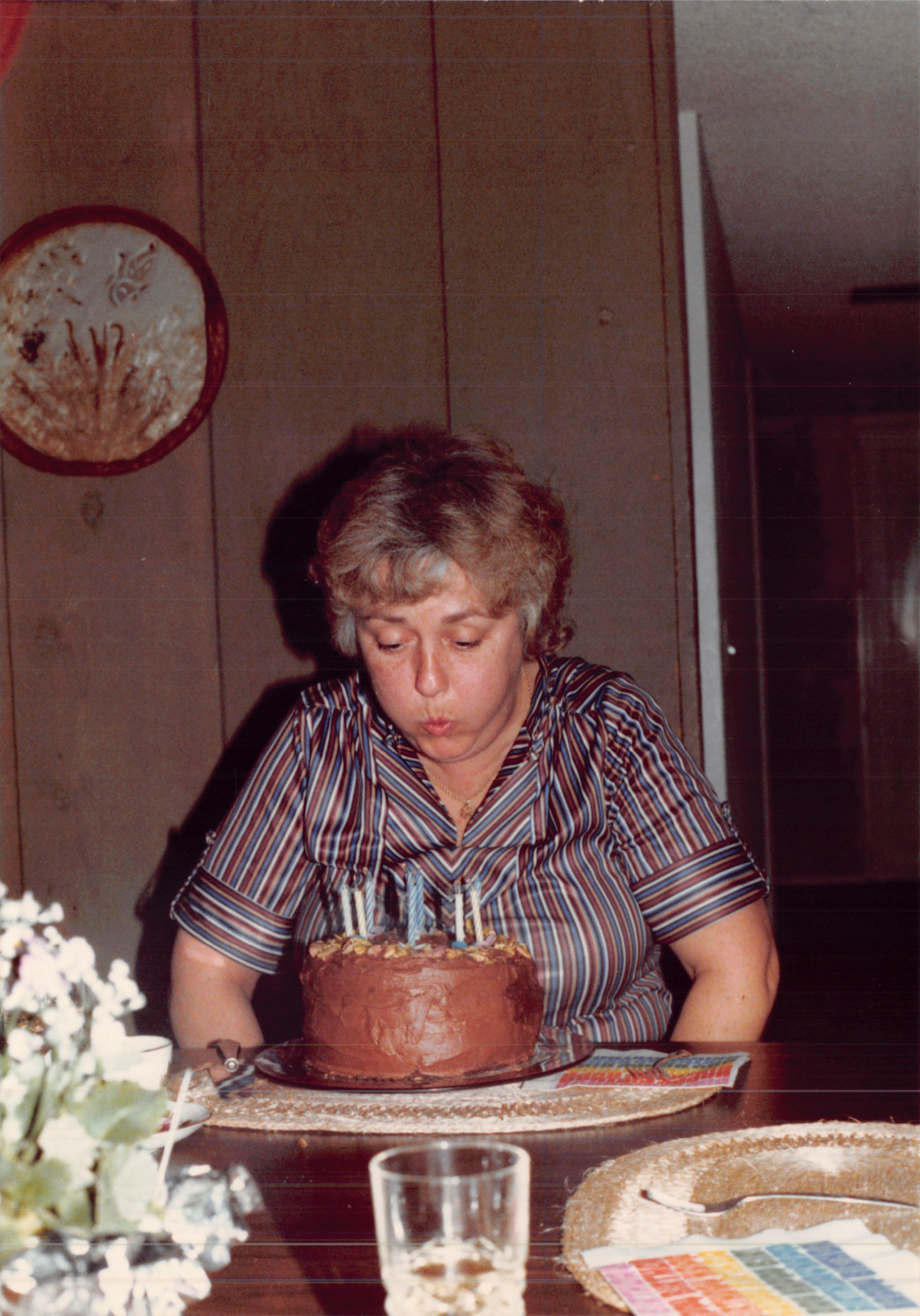 1985a_555.jpg