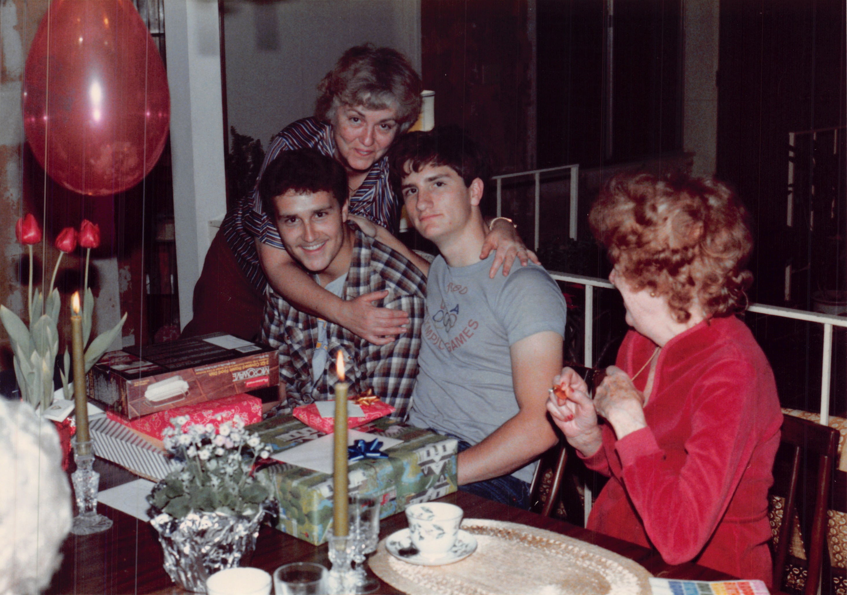 1985a_557.jpg