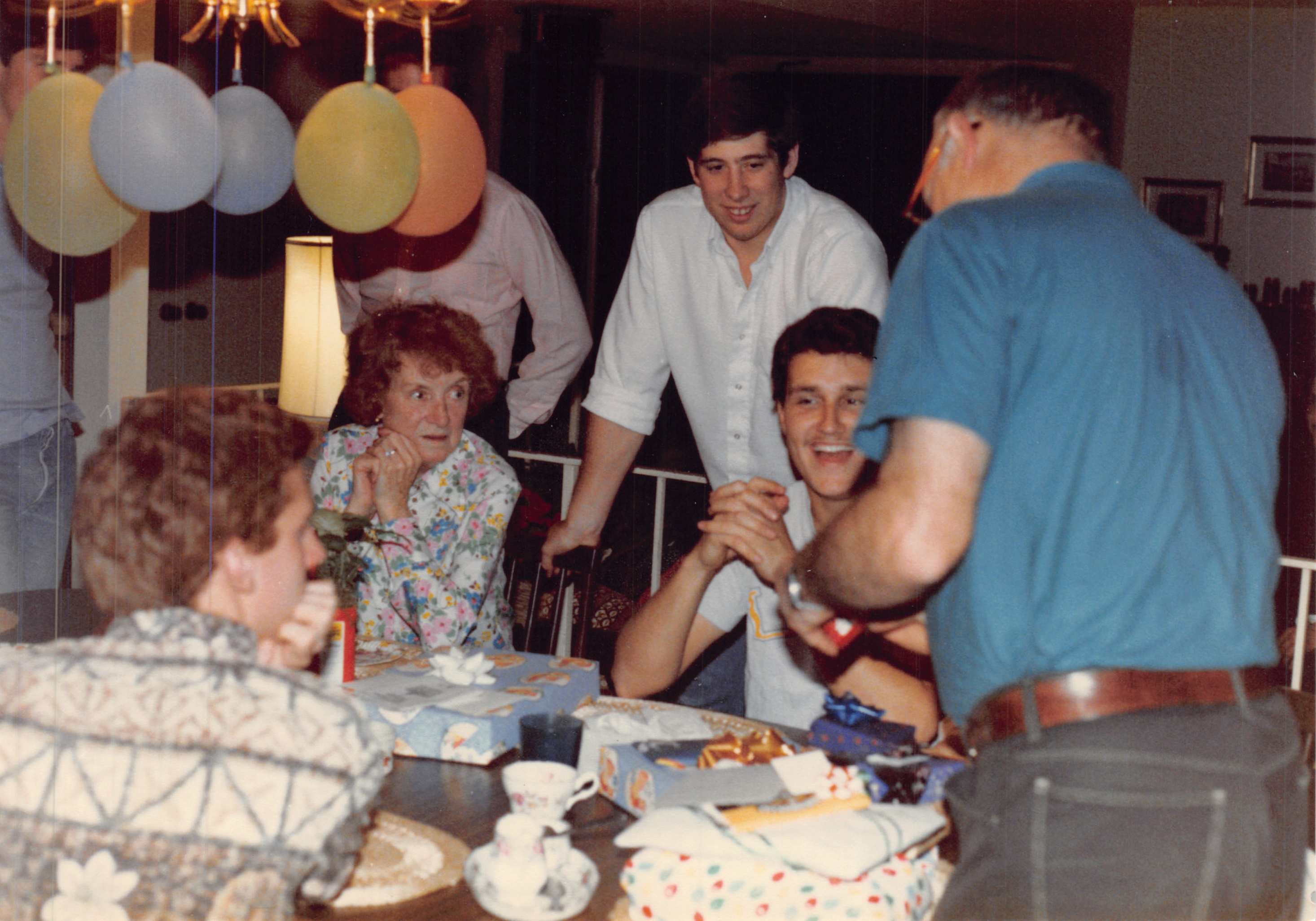 1985a_592.jpg