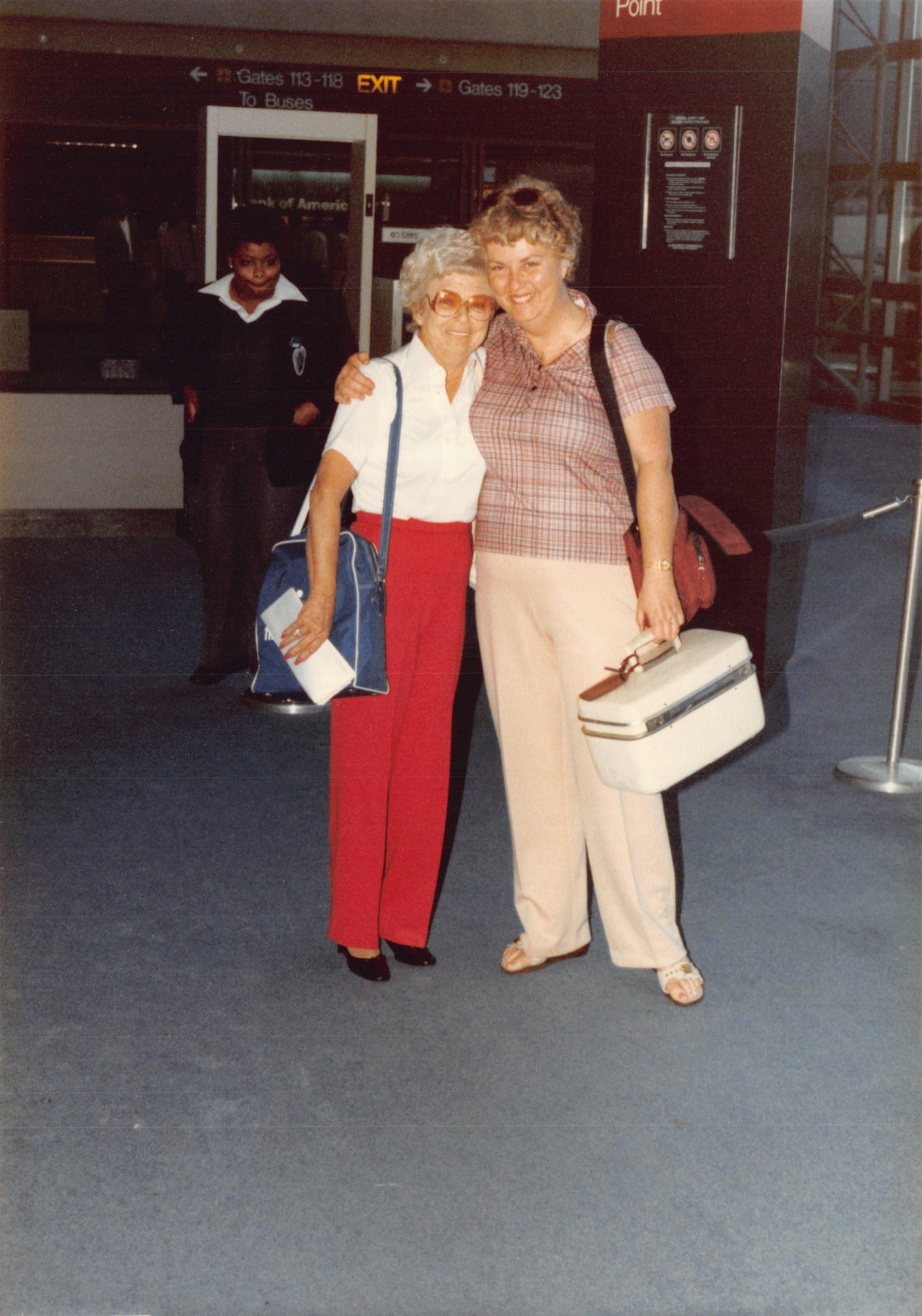 1985b_002.jpg