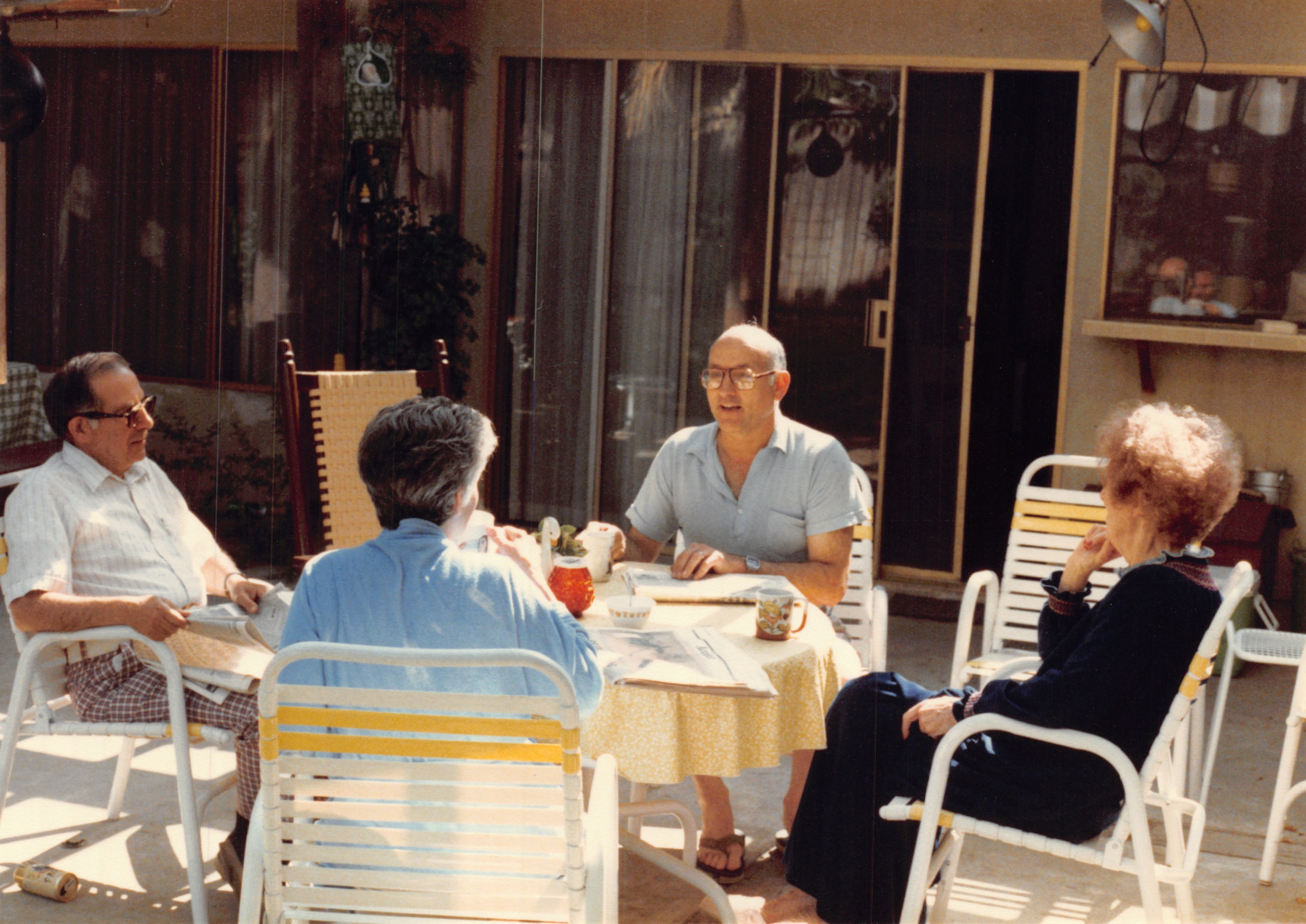 1985b_016.jpg