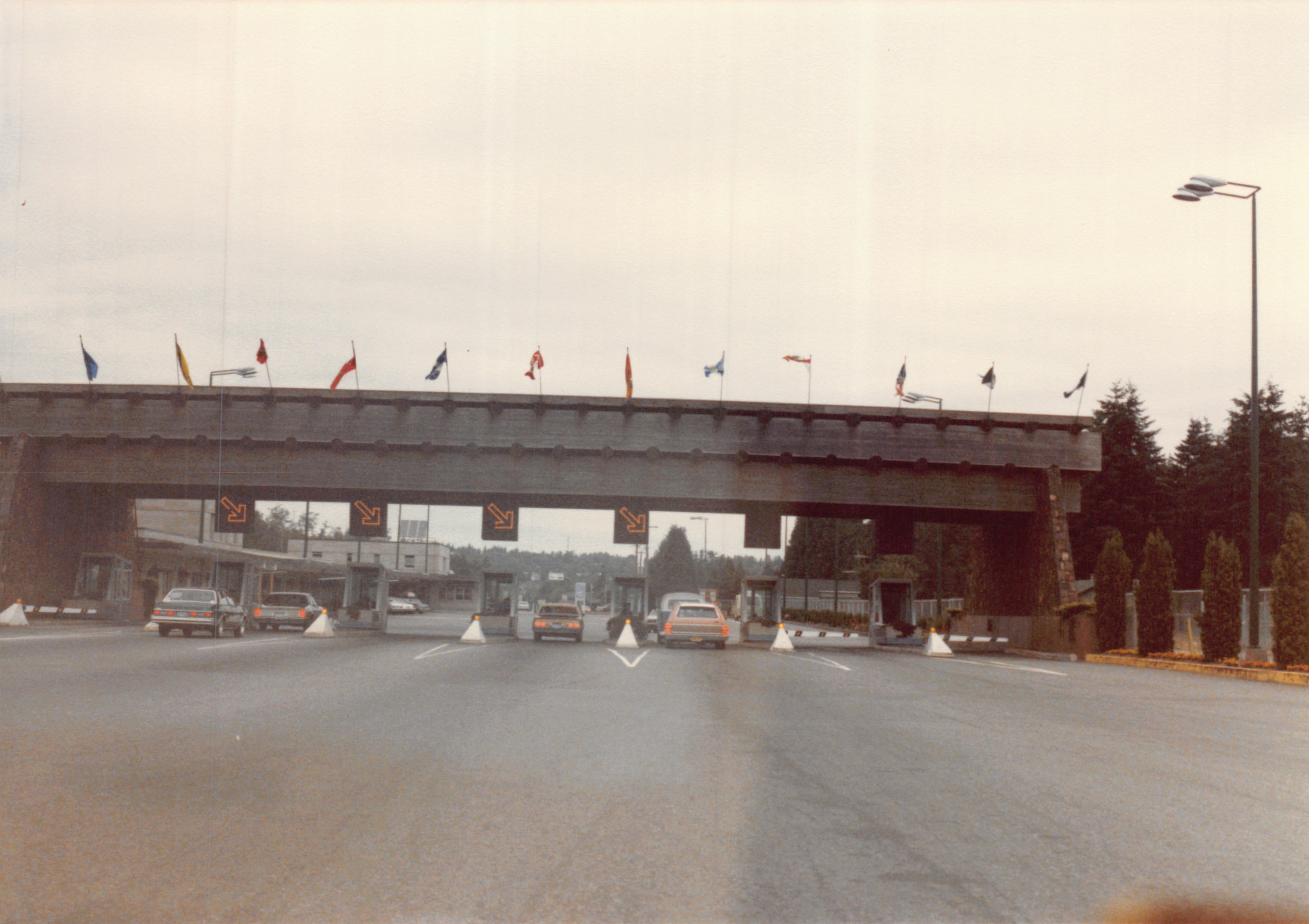 1985b_097.jpg