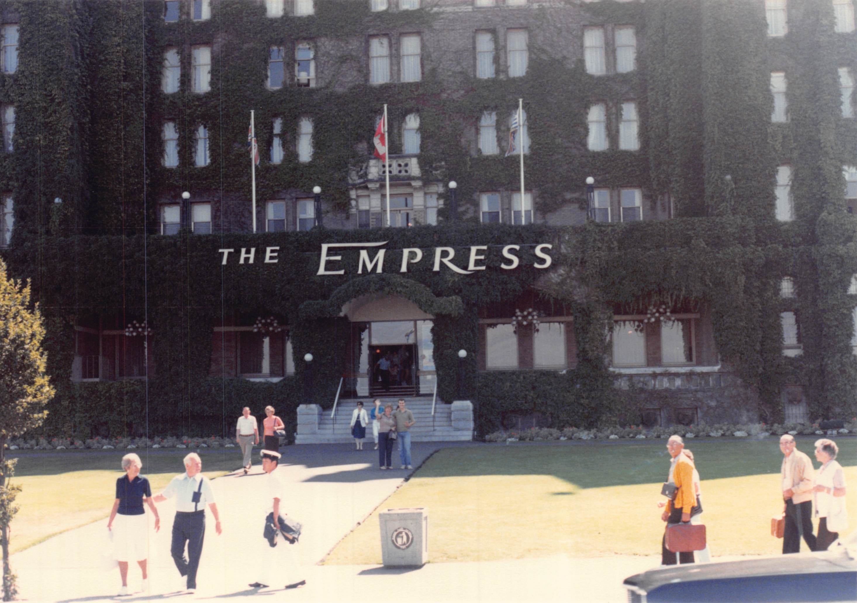 1985b_112.jpg