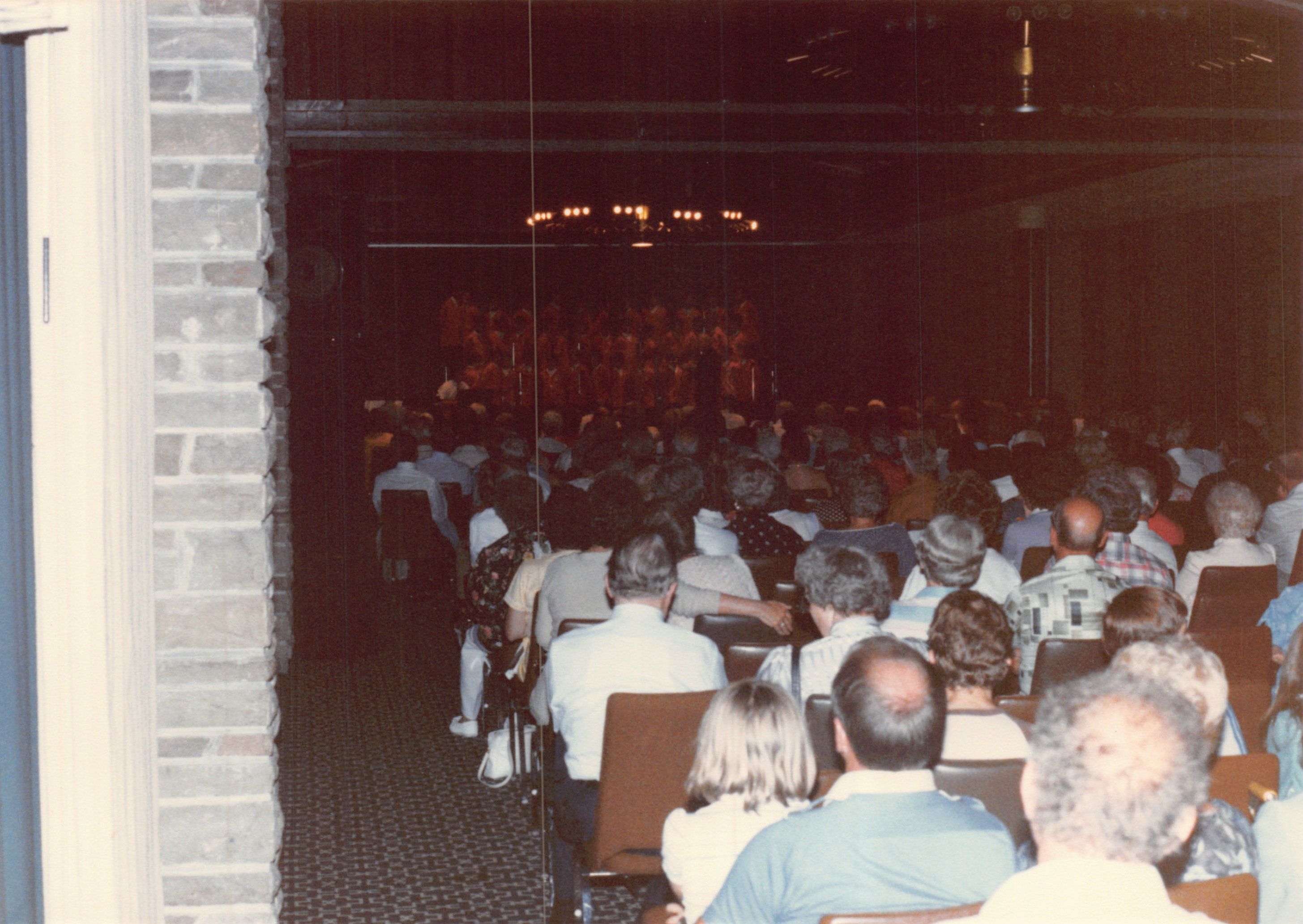 1985b_130.jpg